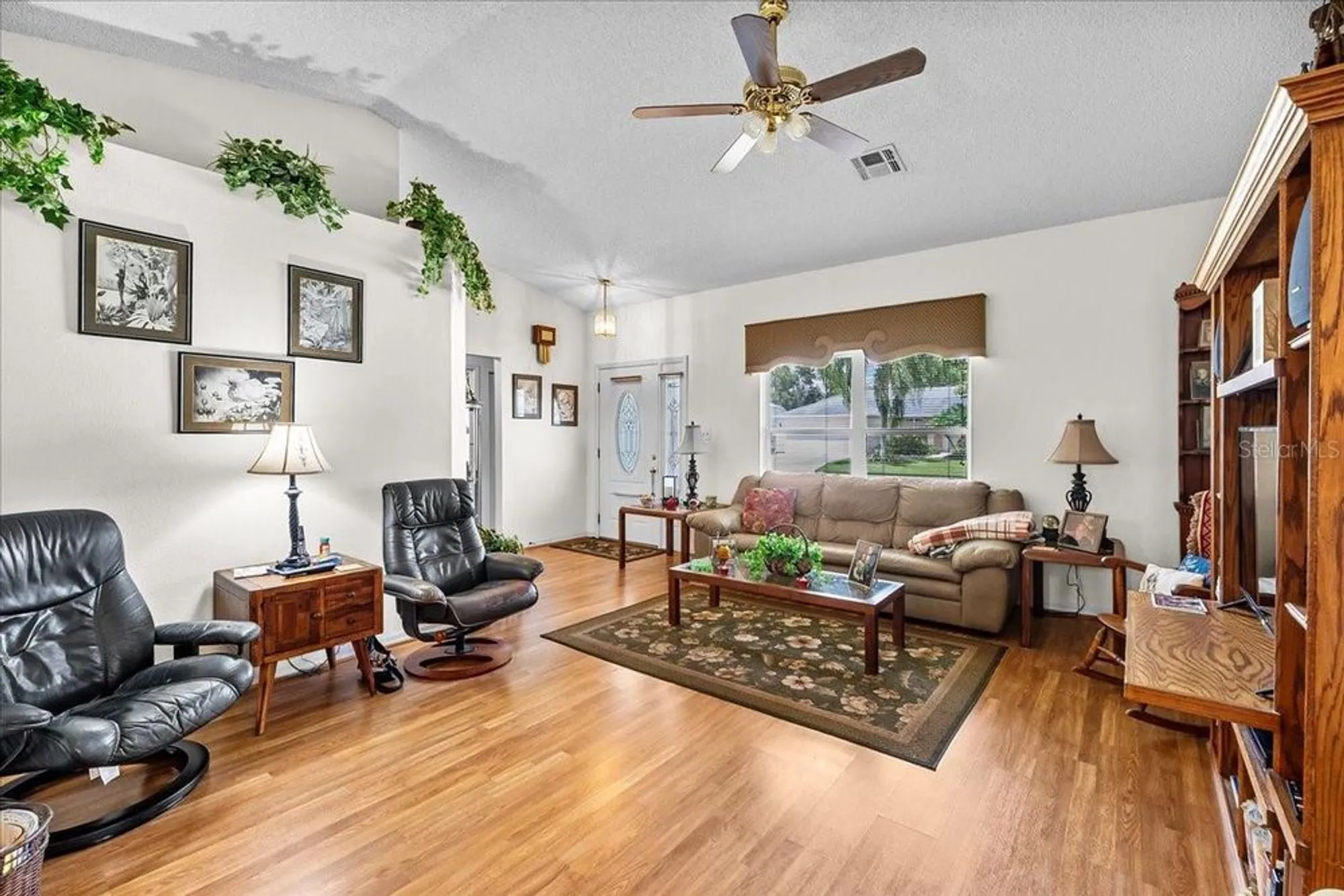 Property Slideshow image 4 of 100 | 6116 magpie dr, Lakeland, FL, 33809