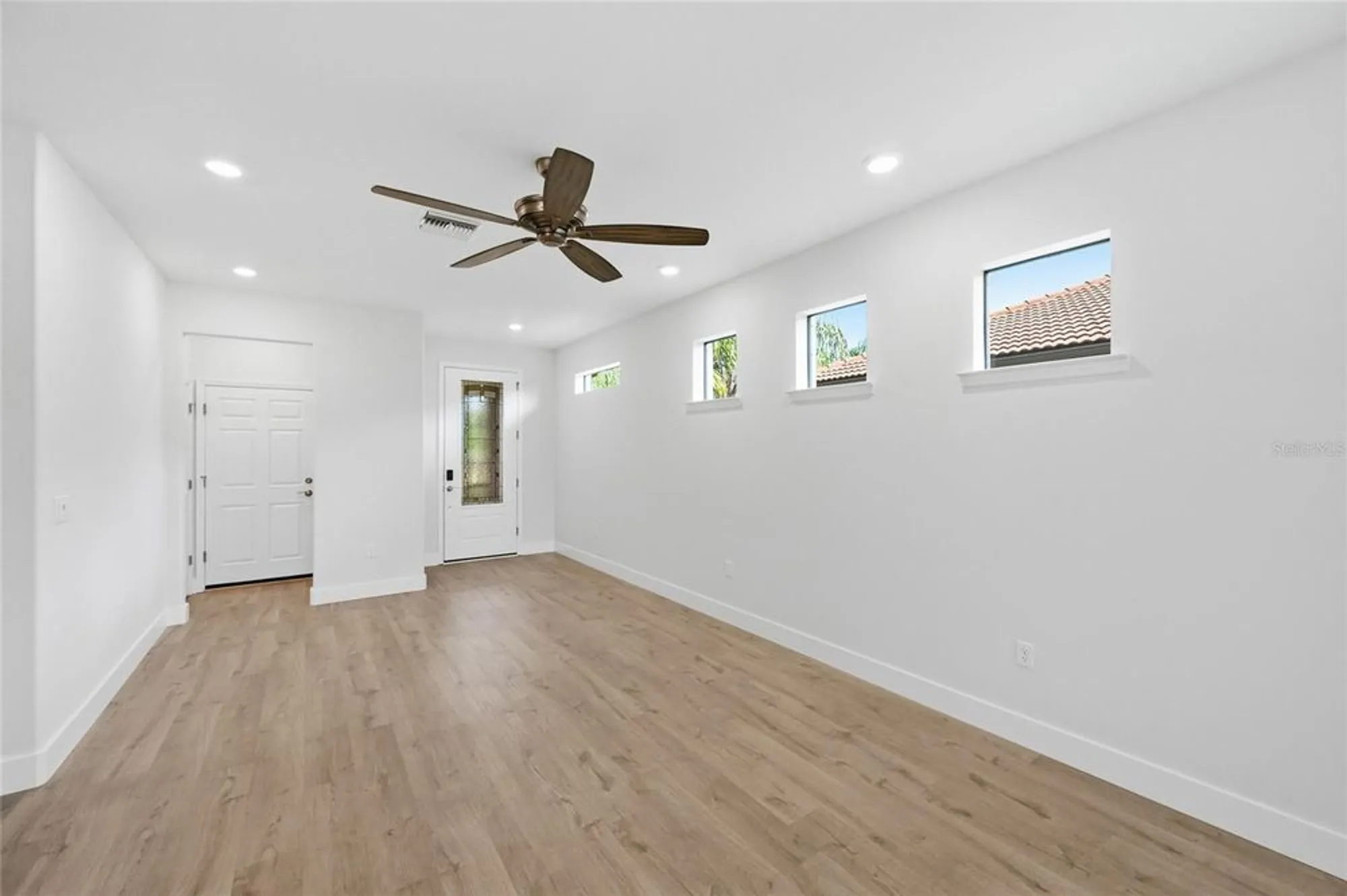 Property Slideshow image 13 of 56 | 17029 hampton falls ter, Bradenton, FL, 34202