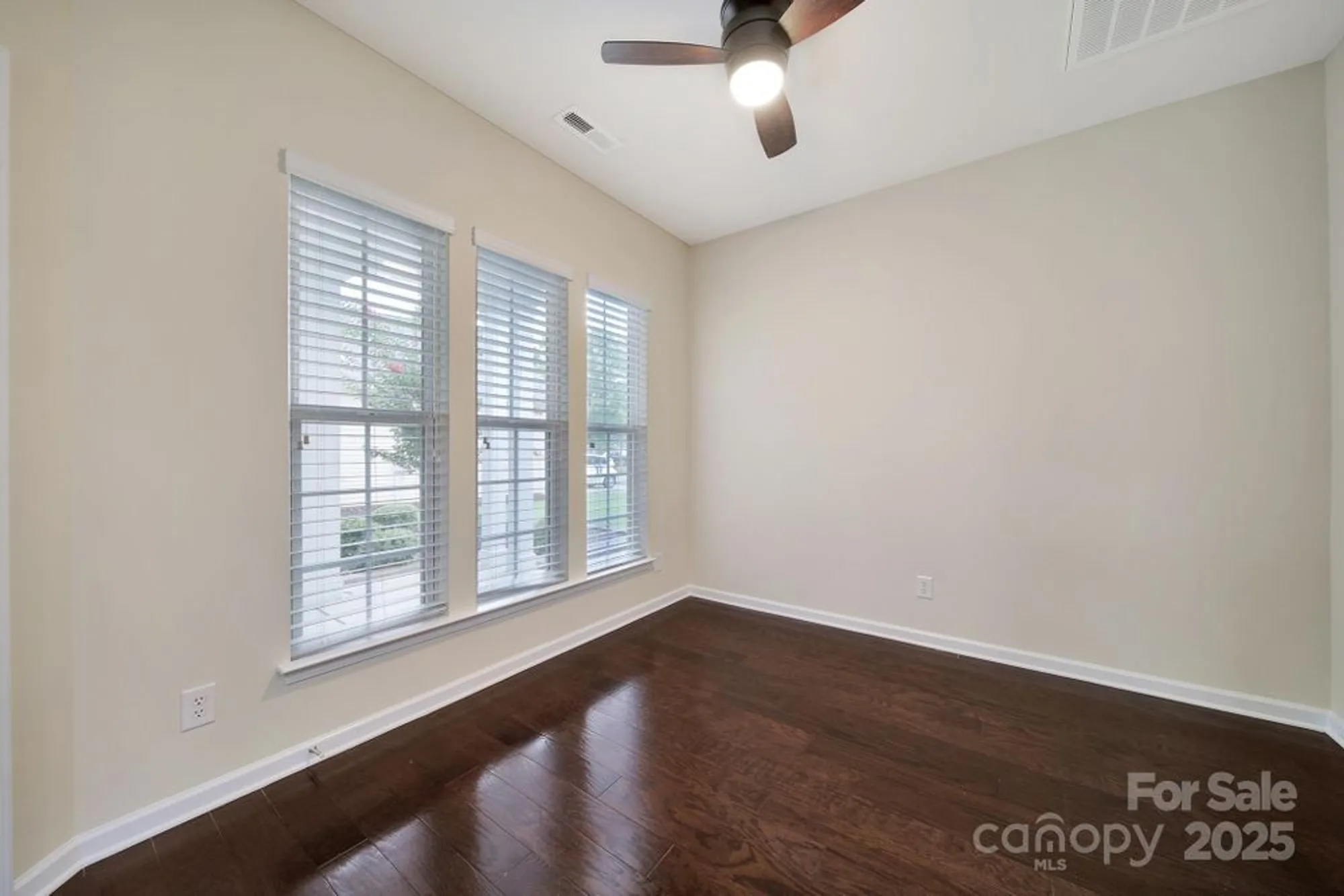 Property Slideshow image 8 of 48 | 1024 mesa verde dr, Fort Mill, SC, 29707