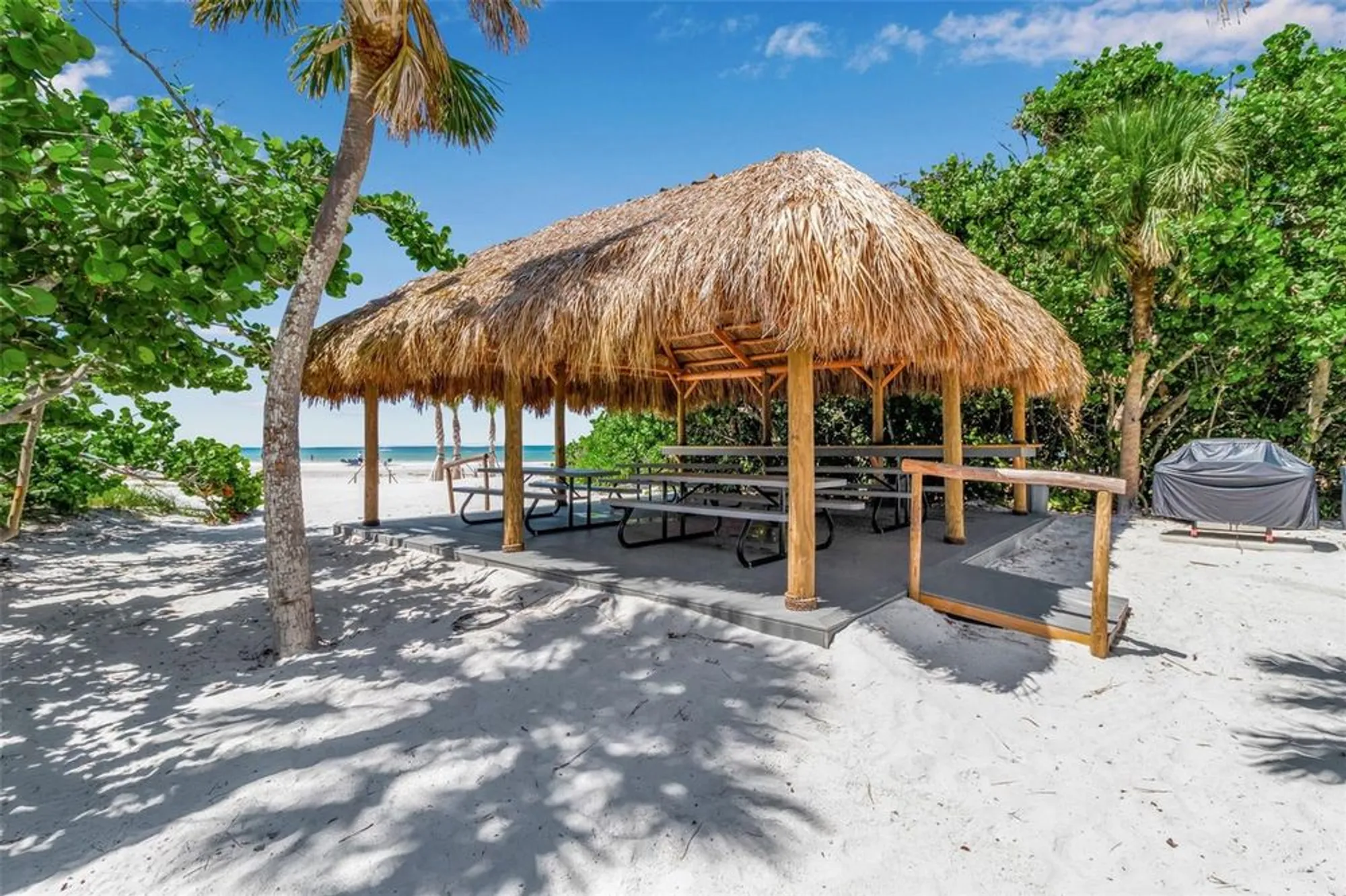 Property Slideshow image 25 of 29 | 19 whispering sands dr 203, Sarasota, FL, 34242