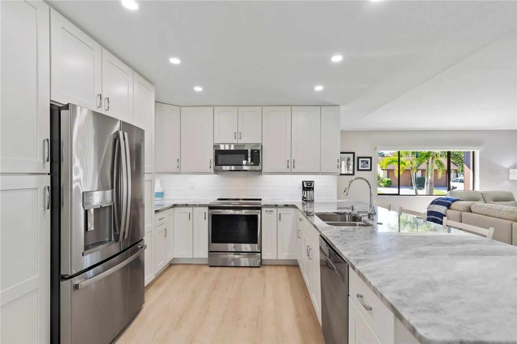 Property Slideshow image 11 of 54 | 2216 sequoia dr, Clearwater, FL, 33763