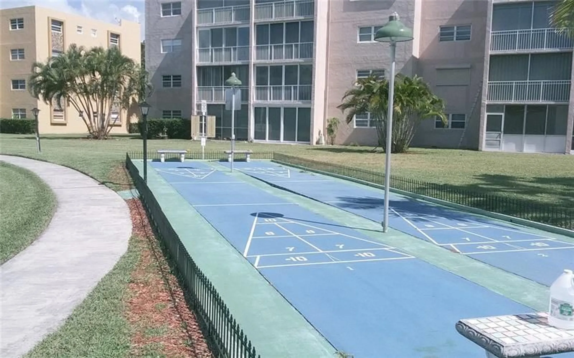 Property Slideshow image 43 of 62 | 206 se 10th st 406, Dania Beach, FL, 33004