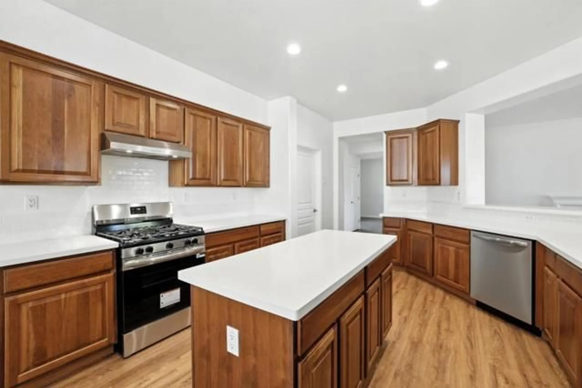 Property Slideshow image 16 of 46 | 1826 grand pheasant ln, Lincoln, CA, 95648