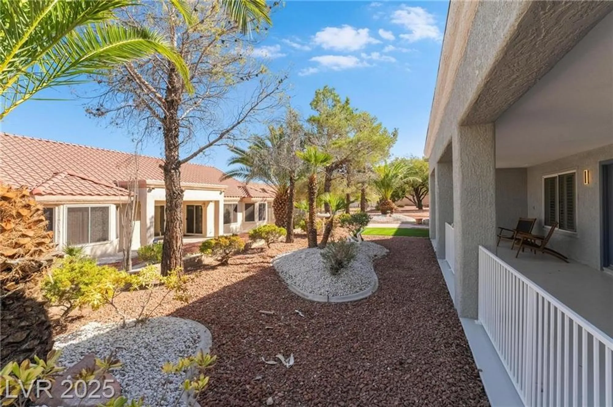 Property Slideshow image 46 of 57 | 2528 sunup dr, Las Vegas, NV, 89134
