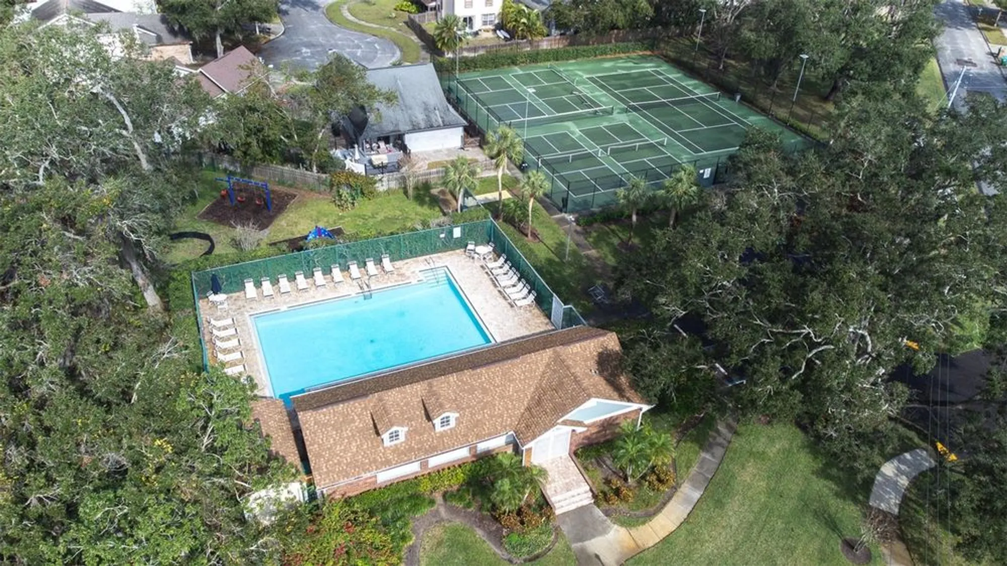 Property Slideshow image 47 of 62 | 3466 maclaren dr, Palm Harbor, FL, 34684