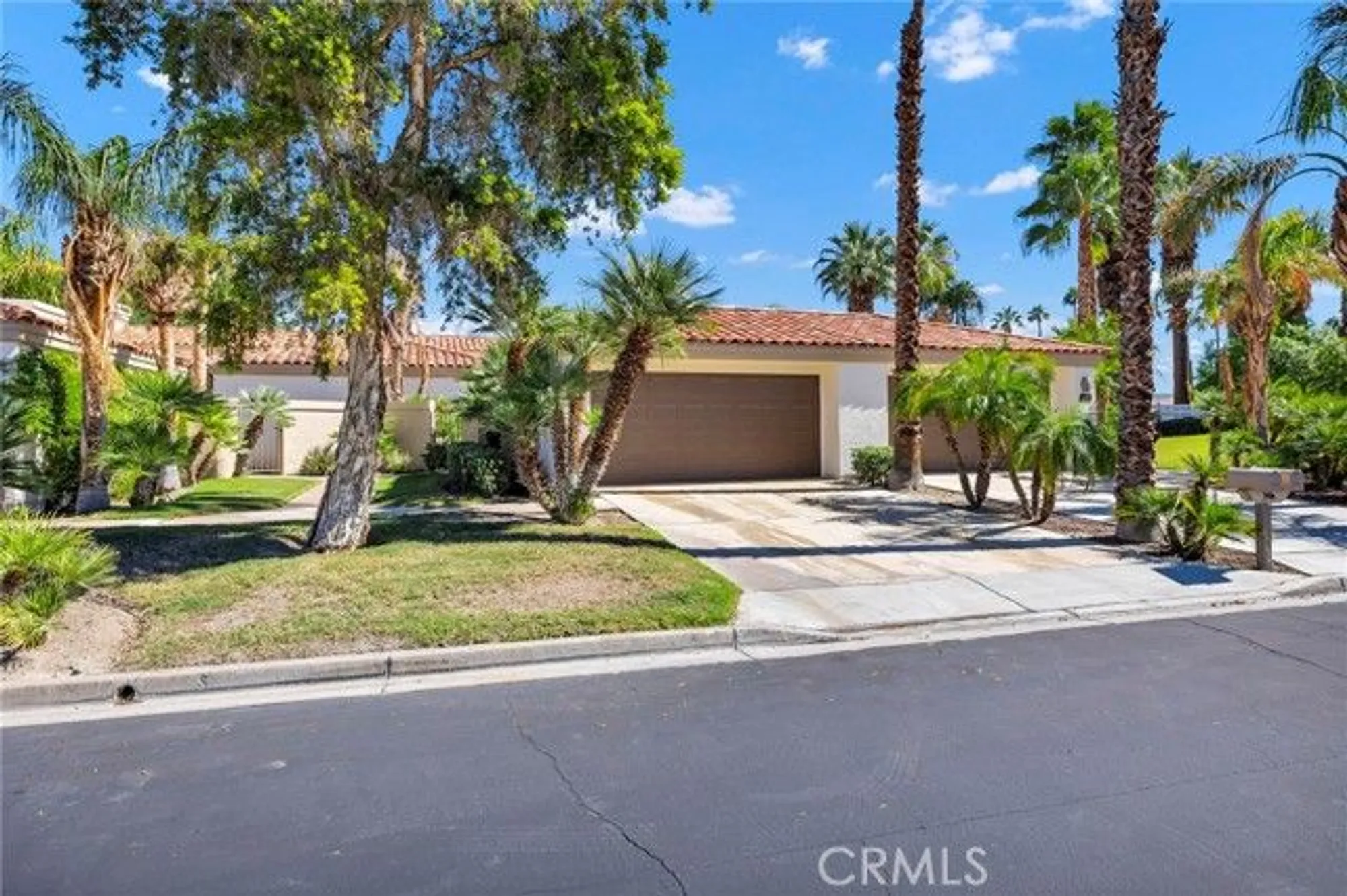 Property Slideshow image 2 of 35 | 54880 inverness way, La Quinta, CA, 92253