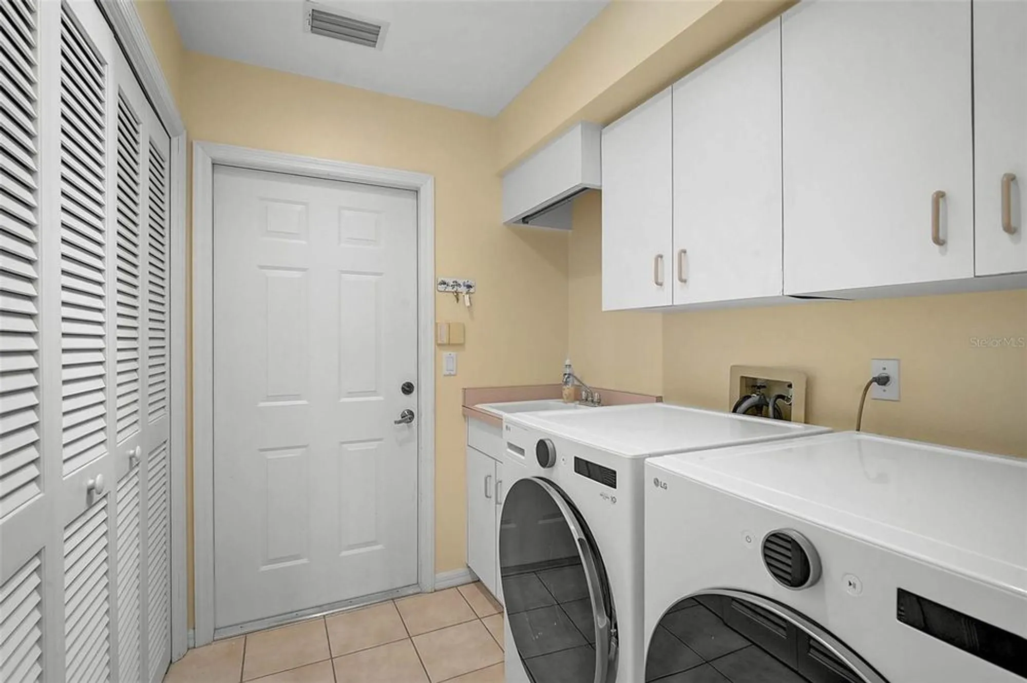 Property Slideshow image 41 of 62 | 7570 links ct, Sarasota, FL, 34243