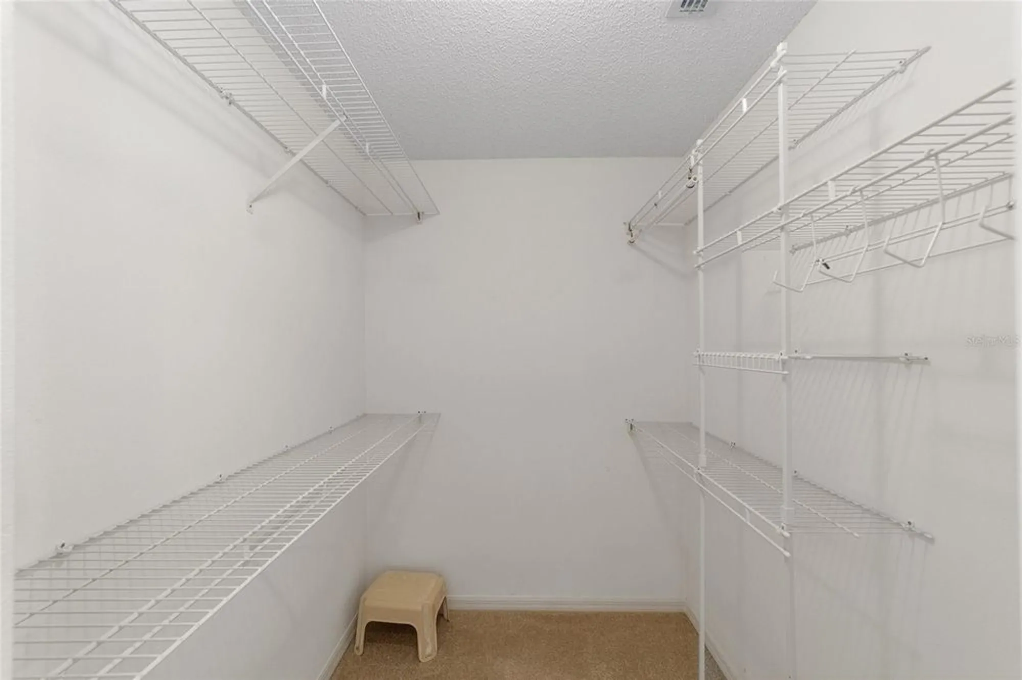 Property Slideshow image 37 of 54 | 9077 sw 91st cir, Ocala, FL, 34481