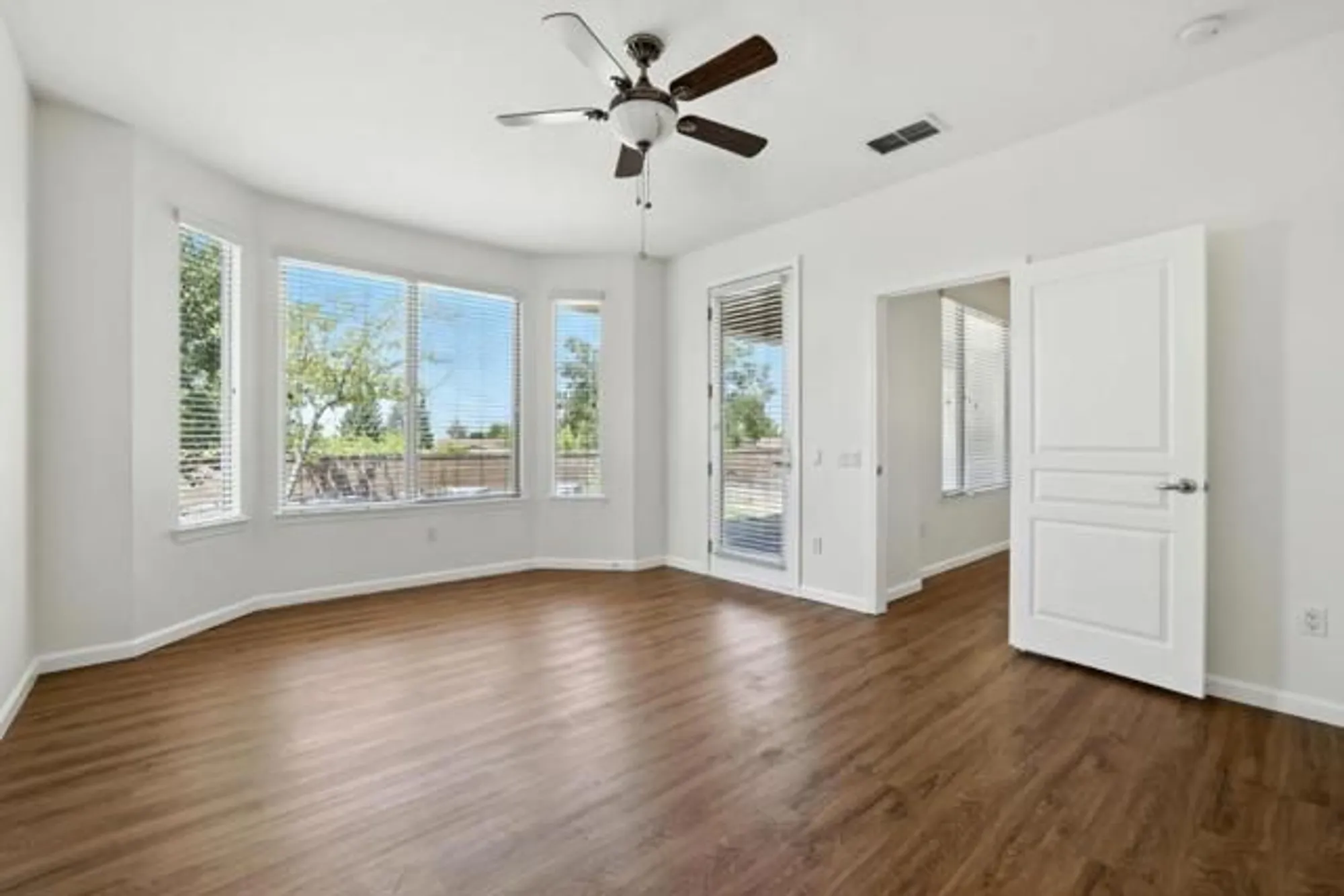 Property Slideshow image 28 of 46 | 1826 grand pheasant ln, Lincoln, CA, 95648