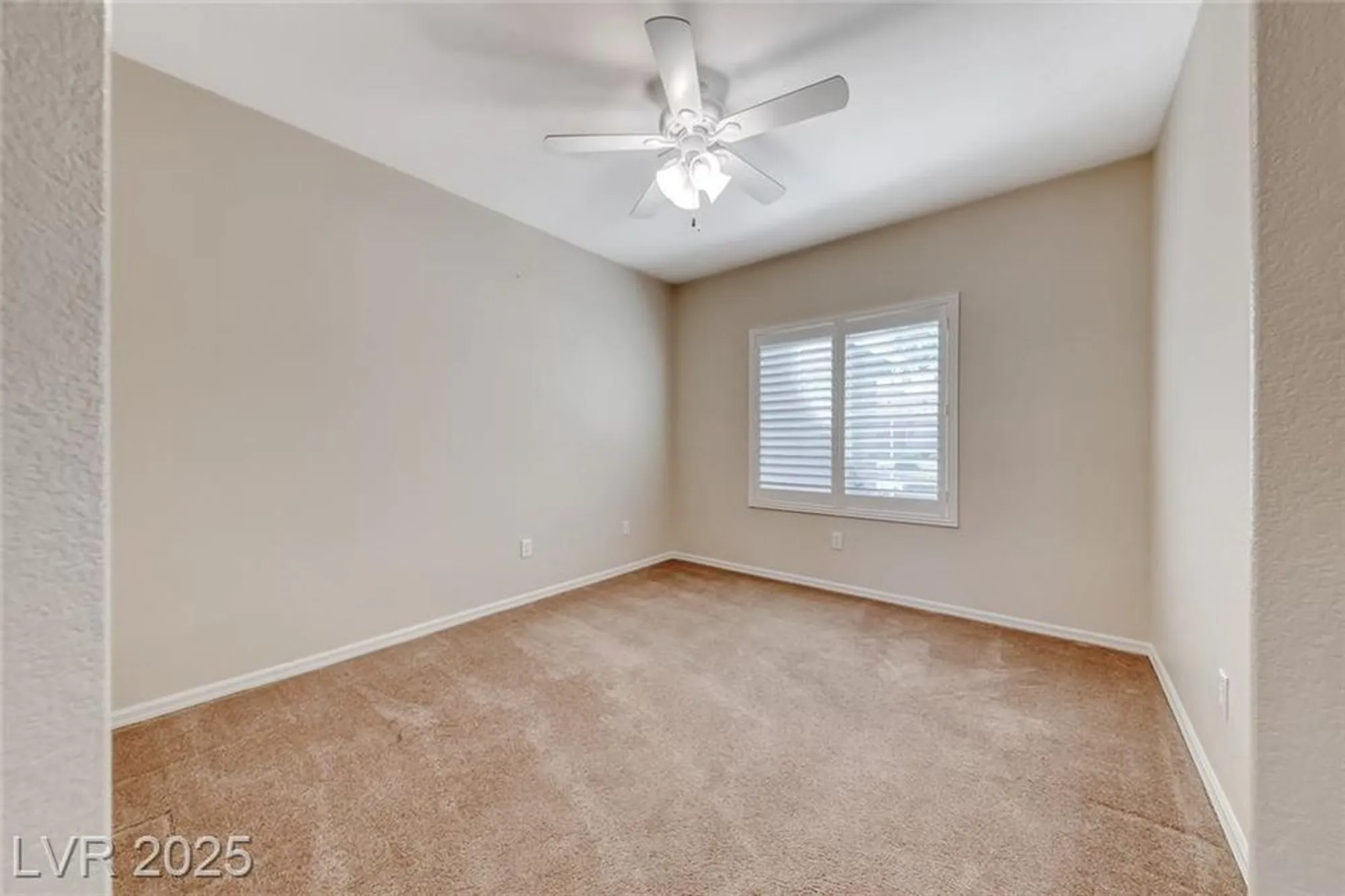 Property Slideshow image 23 of 56 | 2218 sandstone cliffs dr, Henderson, NV, 89044