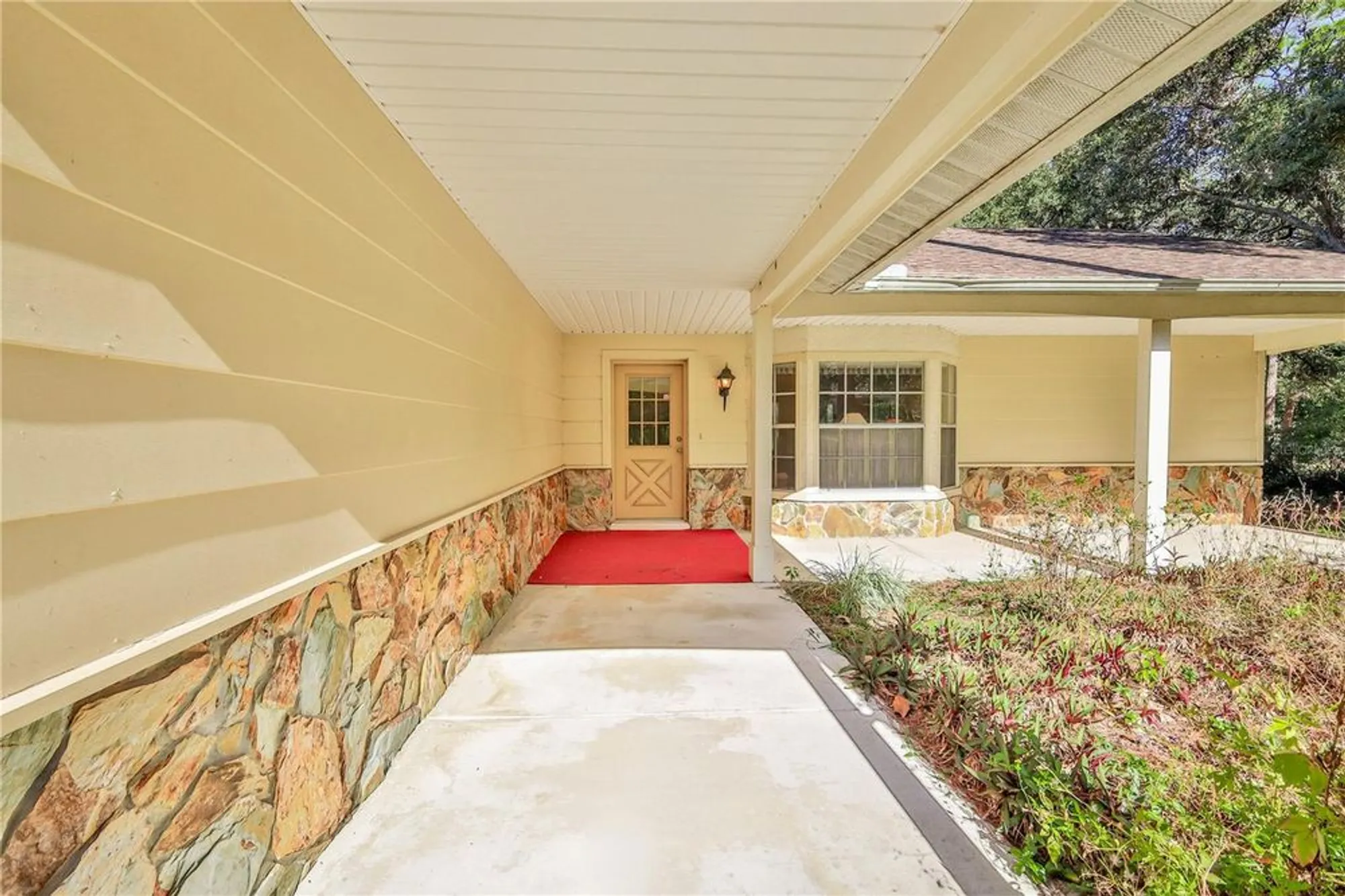 Property Slideshow image 8 of 73 | 2193 timber lodge ln, Spring Hill, FL, 34606