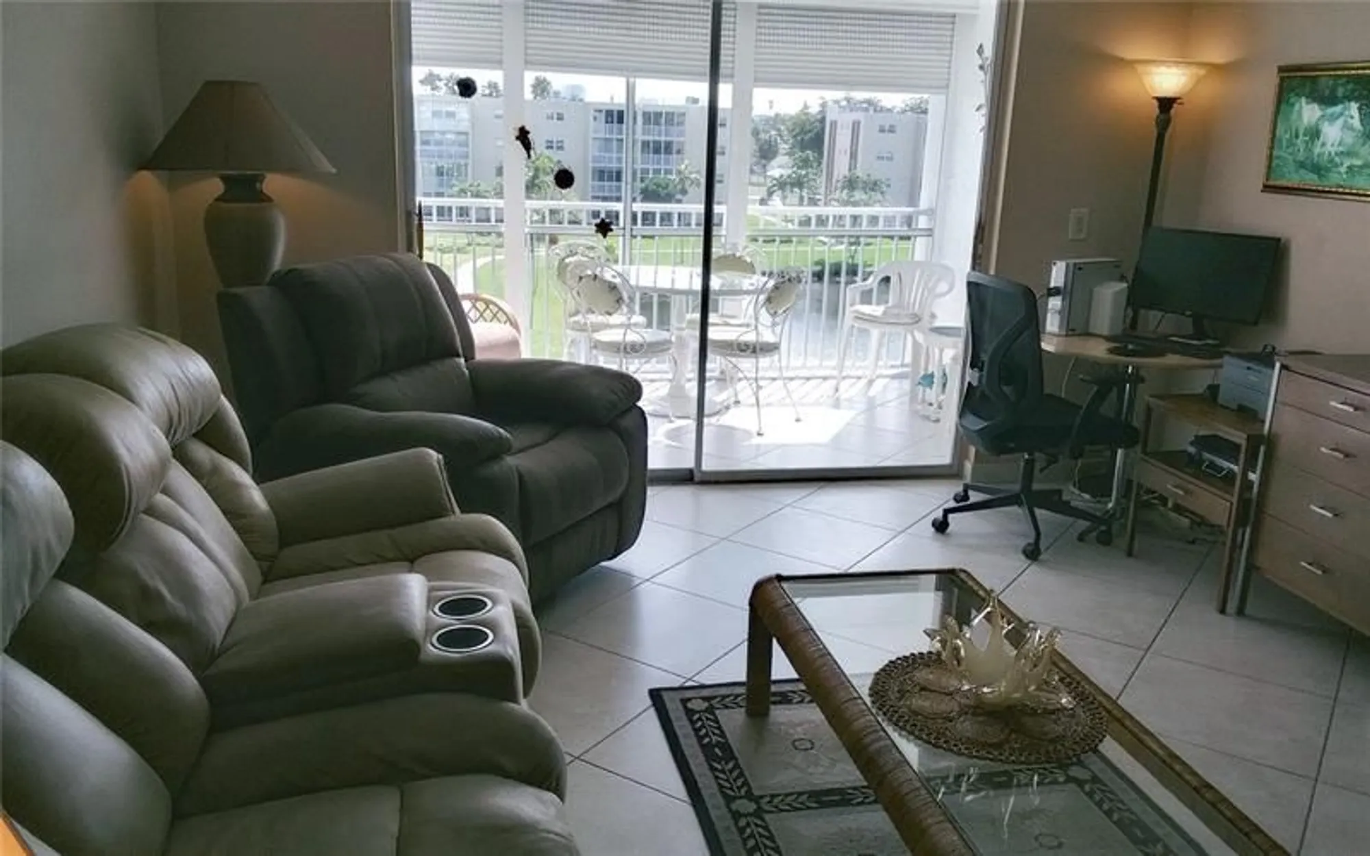 Property Slideshow image 6 of 62 | 206 se 10th st 406, Dania Beach, FL, 33004