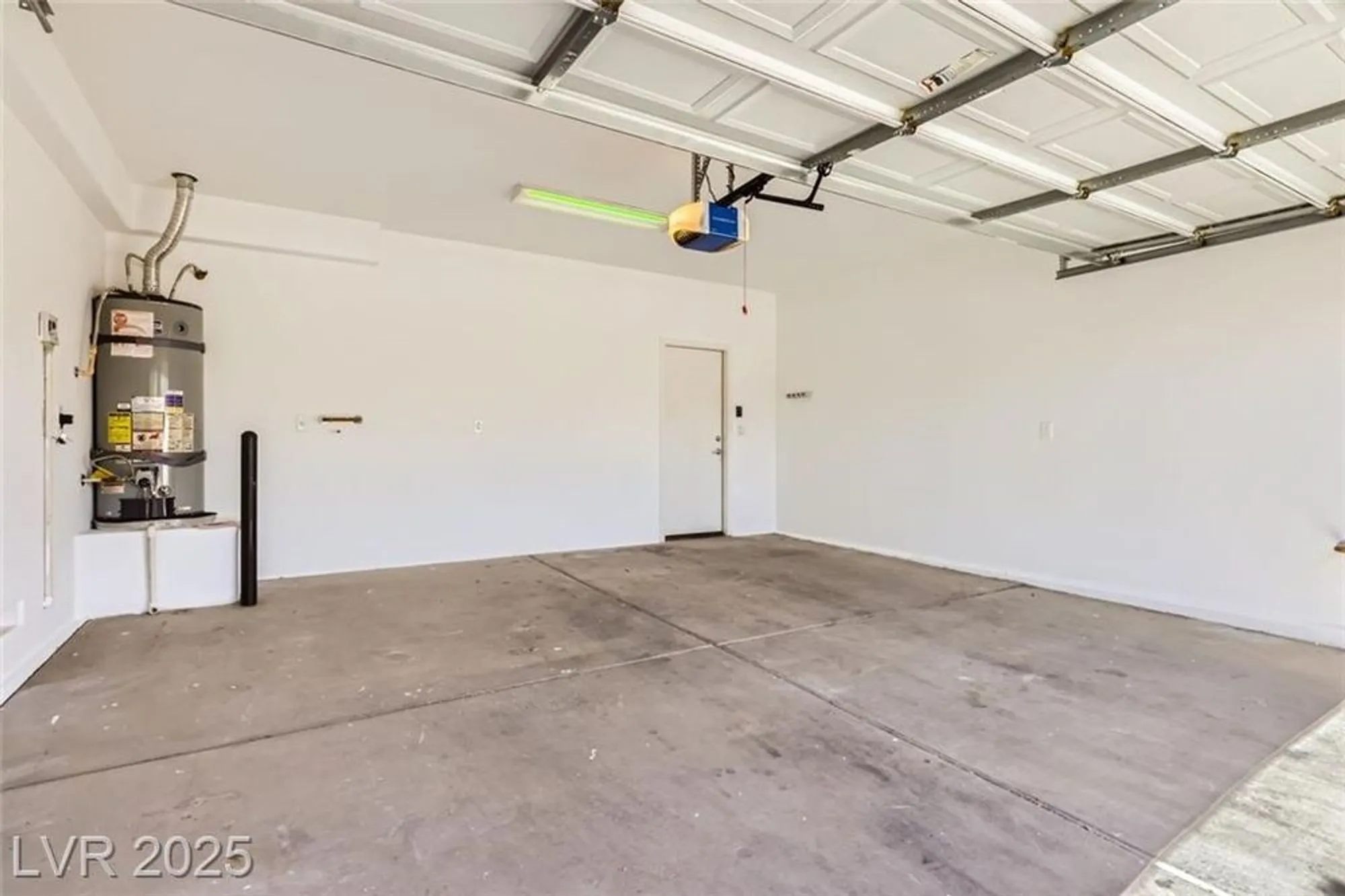 Property Slideshow image 44 of 53 | 6128 isola peak ave, Las Vegas, NV, 89122