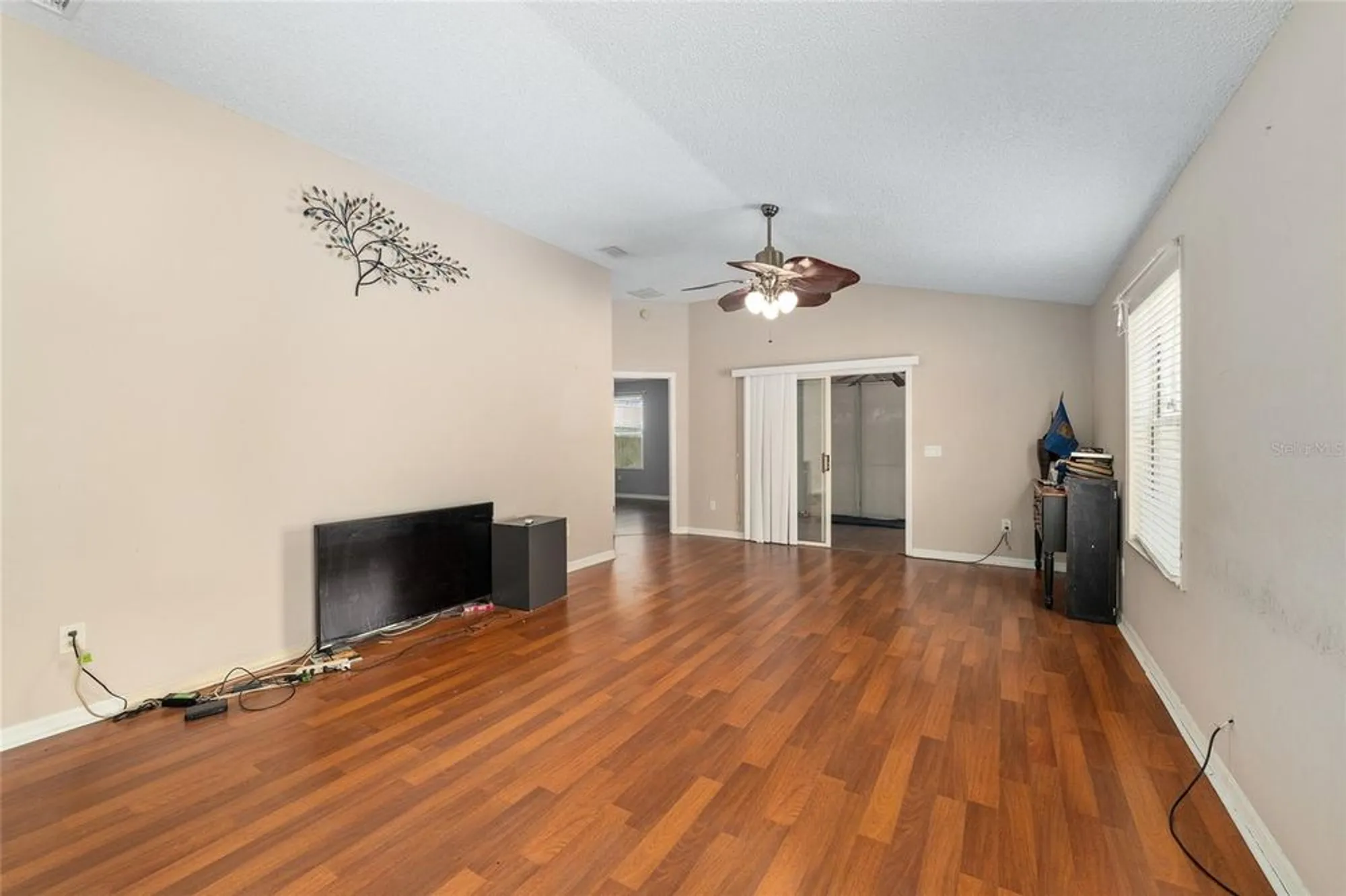 Property Slideshow image 11 of 28 | 1410 natalie ln, The Villages, FL, 32162