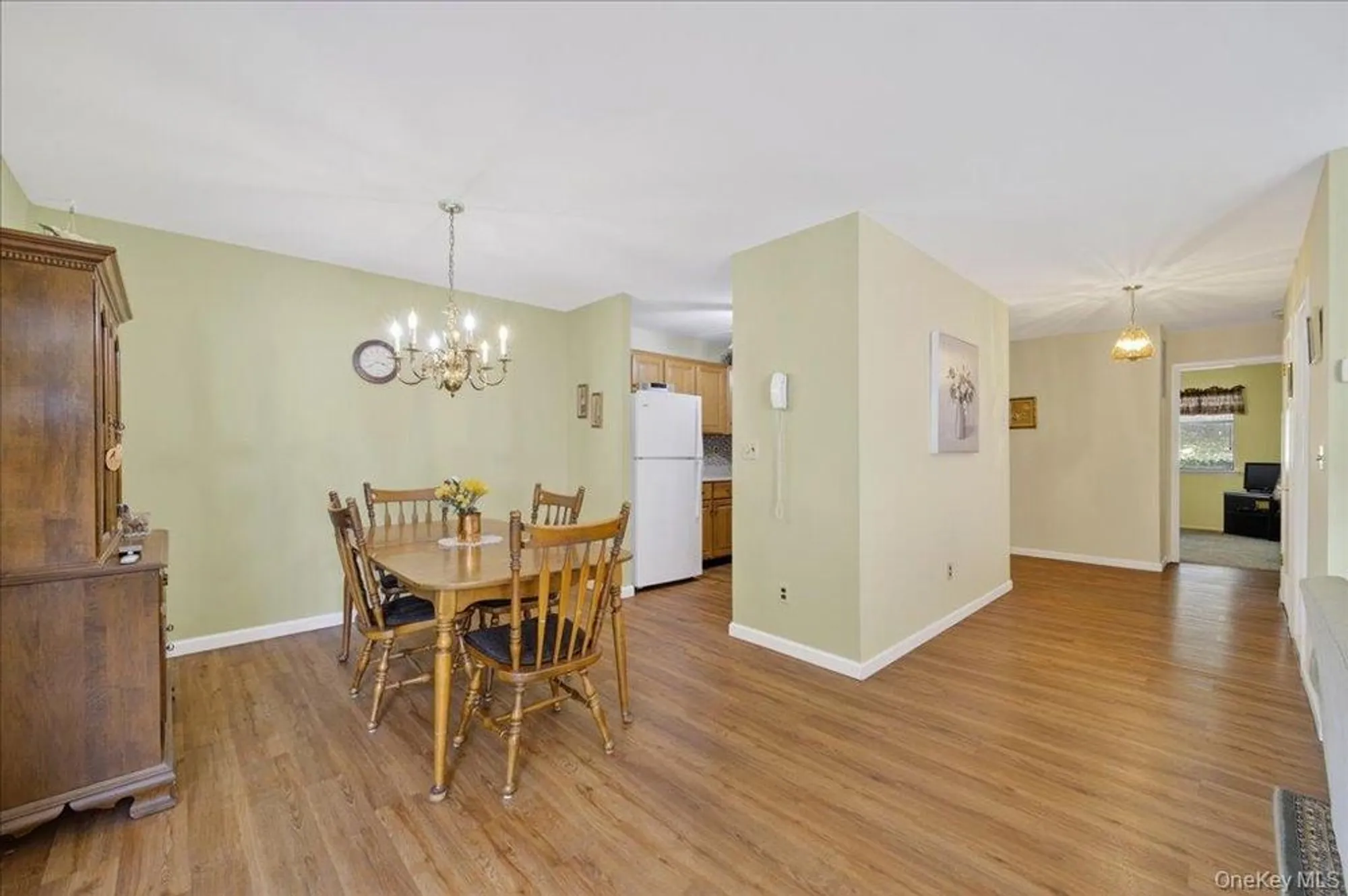Property Slideshow image 16 of 44 | 129c columbia ct, Yorktown Heights, NY, 10598