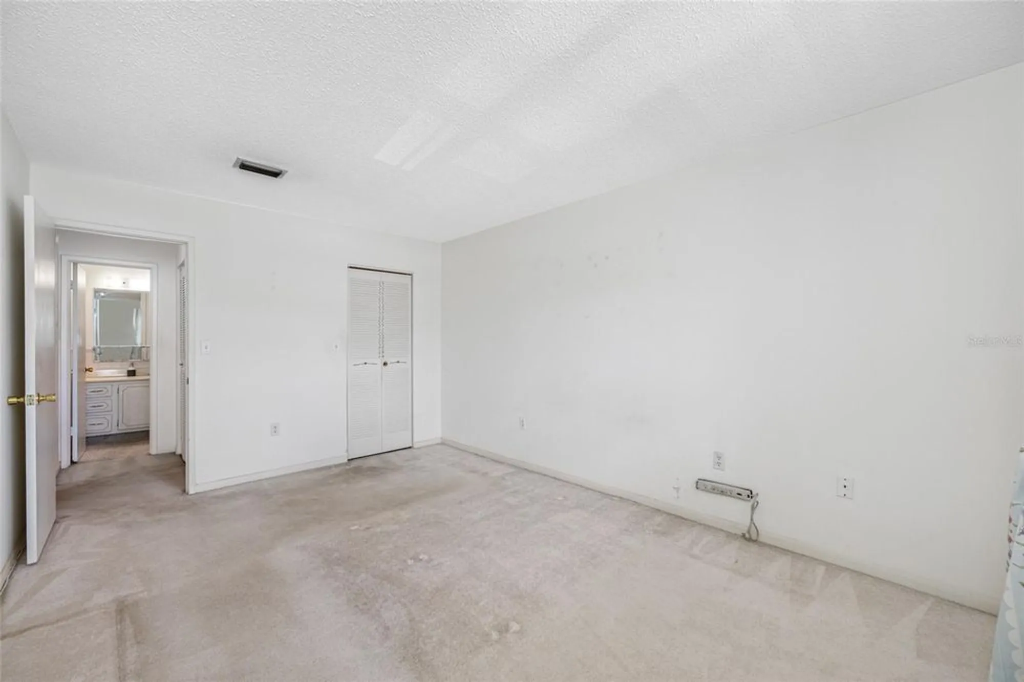 Property Slideshow image 29 of 39 | 5660 80th st n unit d207, St Petersburg, FL, 33709