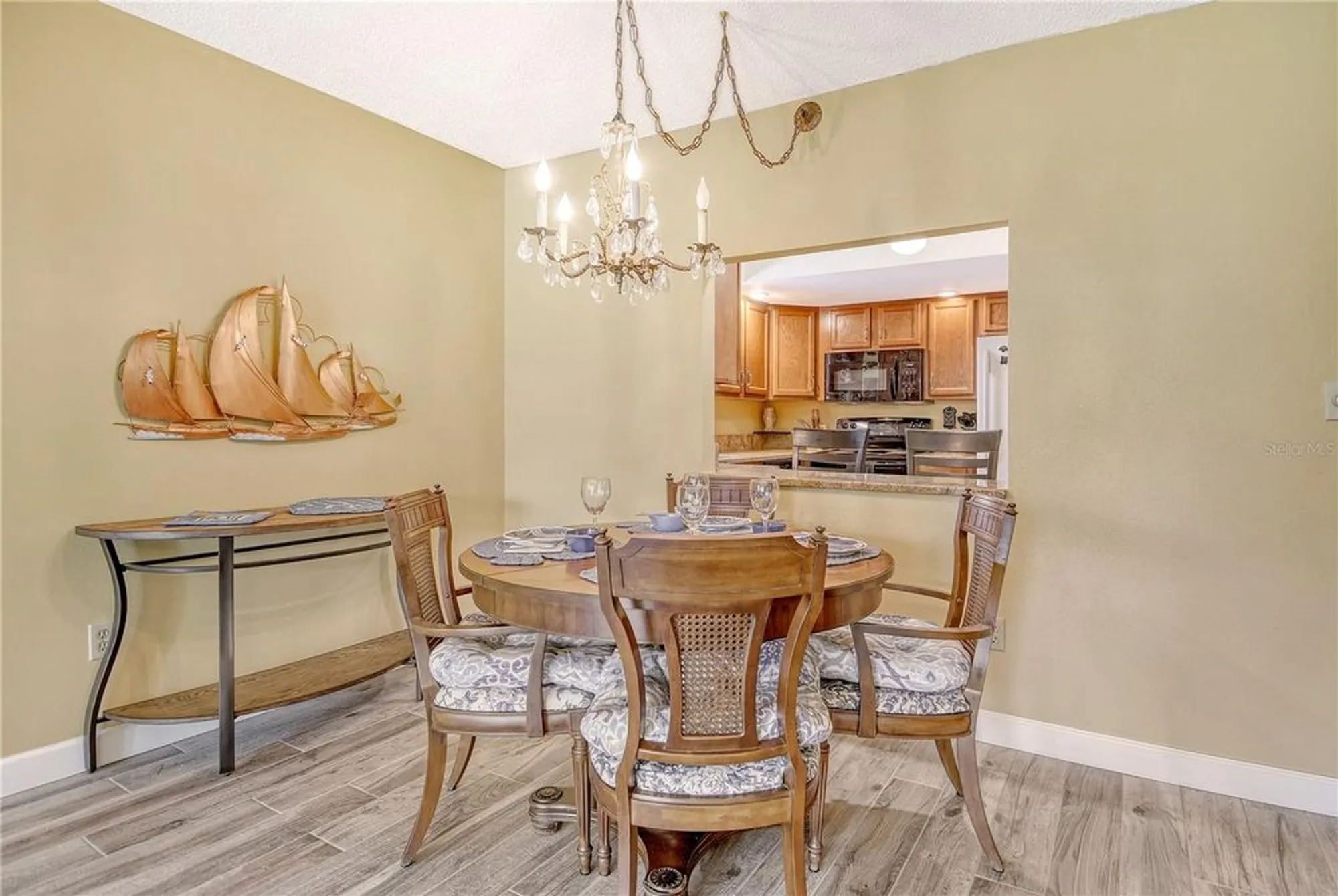 Property Slideshow image 17 of 62 | 1250 n portofino dr apt 208, Sarasota, FL, 34242
