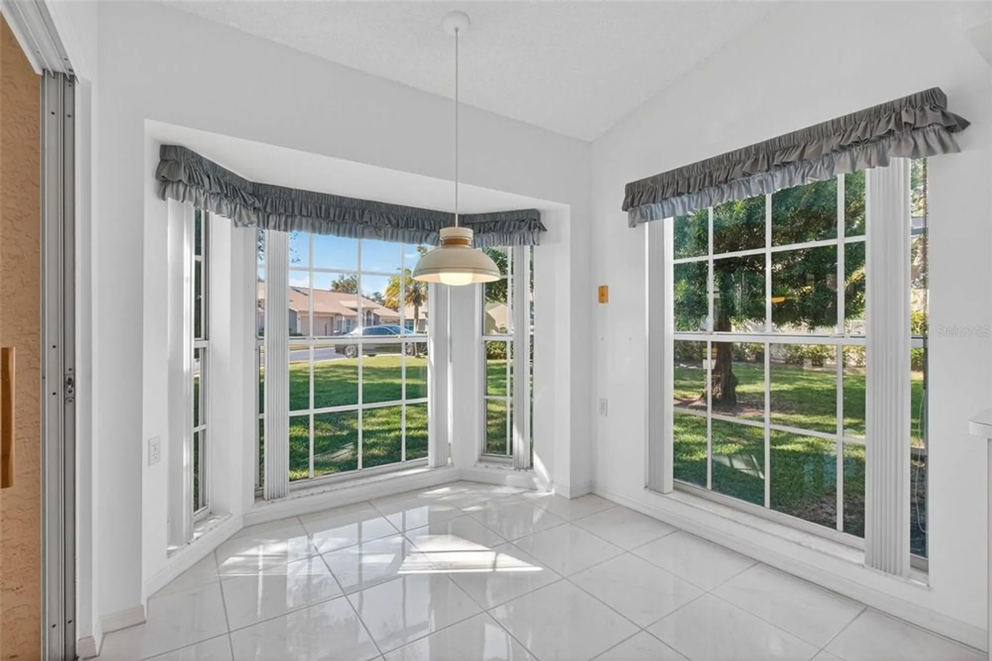 Property Slideshow image 6 of 63 | 3540 cayman ct, Palm Harbor, FL, 34684