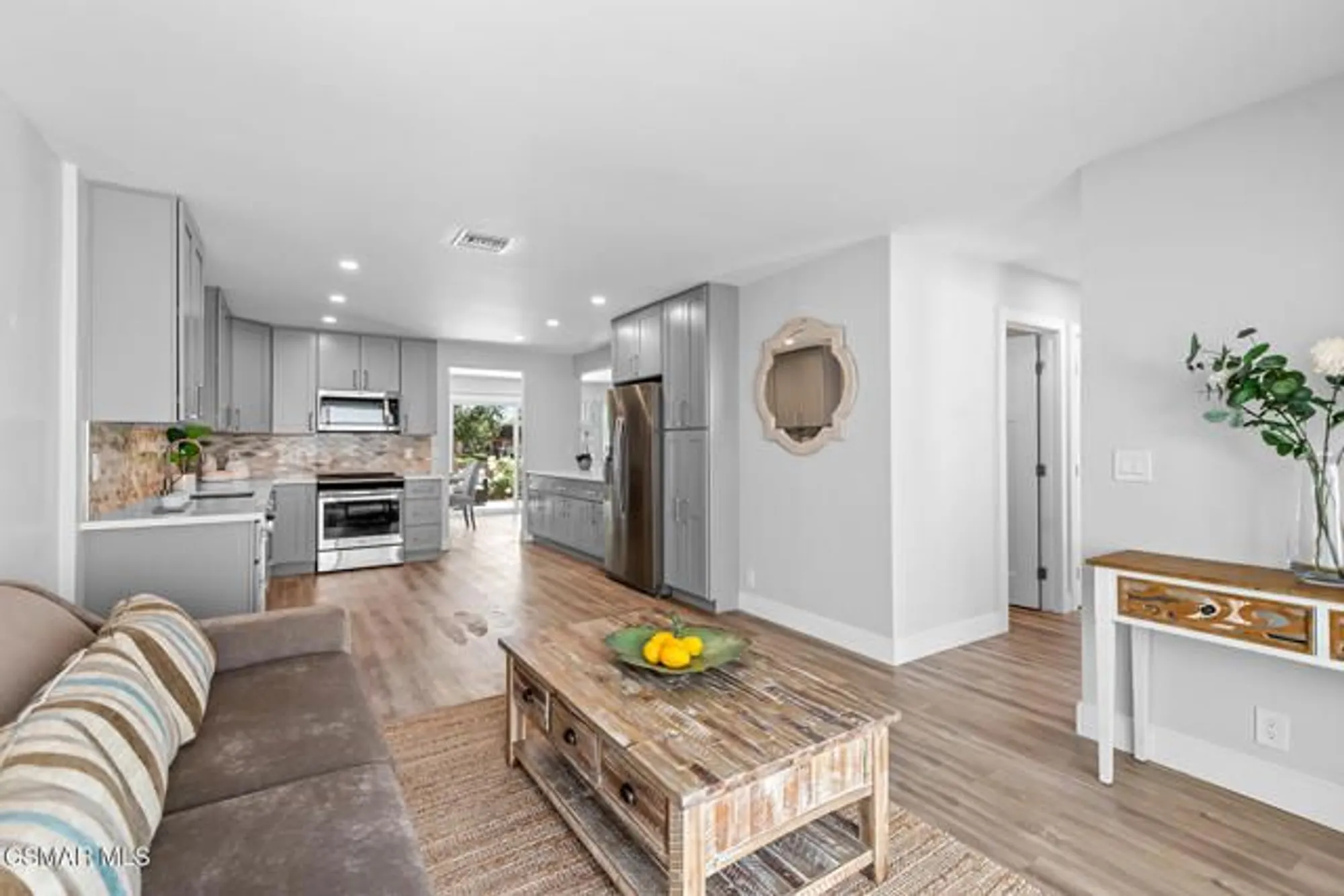 Property Slideshow image 18 of 44 | 32141 lake meadow ln, Westlake Village, CA, 91361