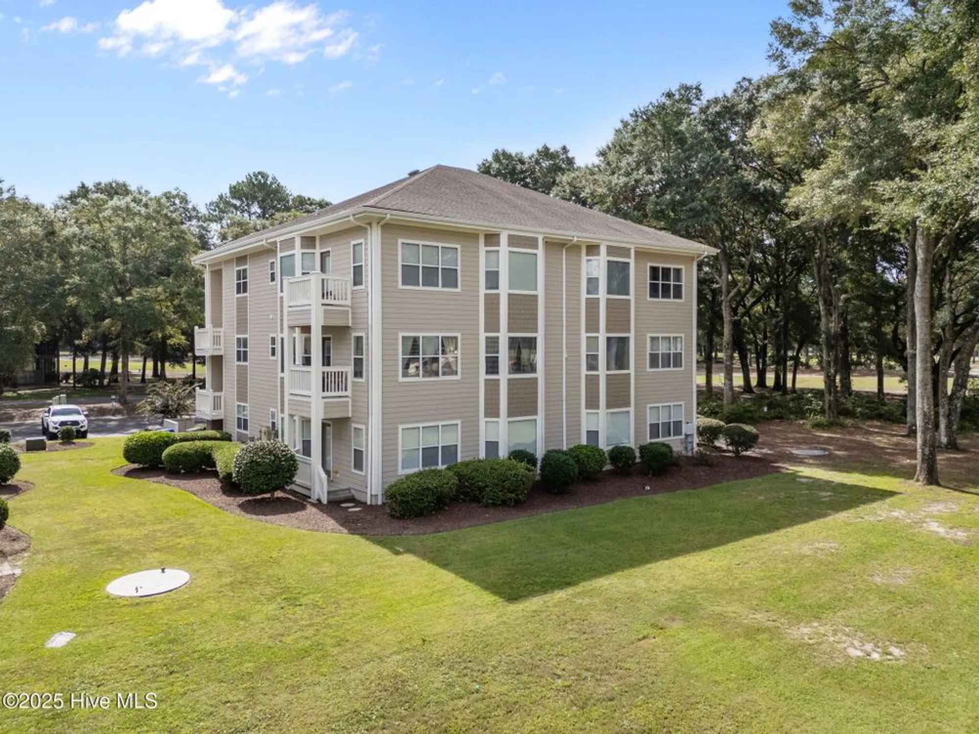 Property Slideshow image 49 of 60 | 213 kings trl 1004, Sunset Beach, NC, 28468