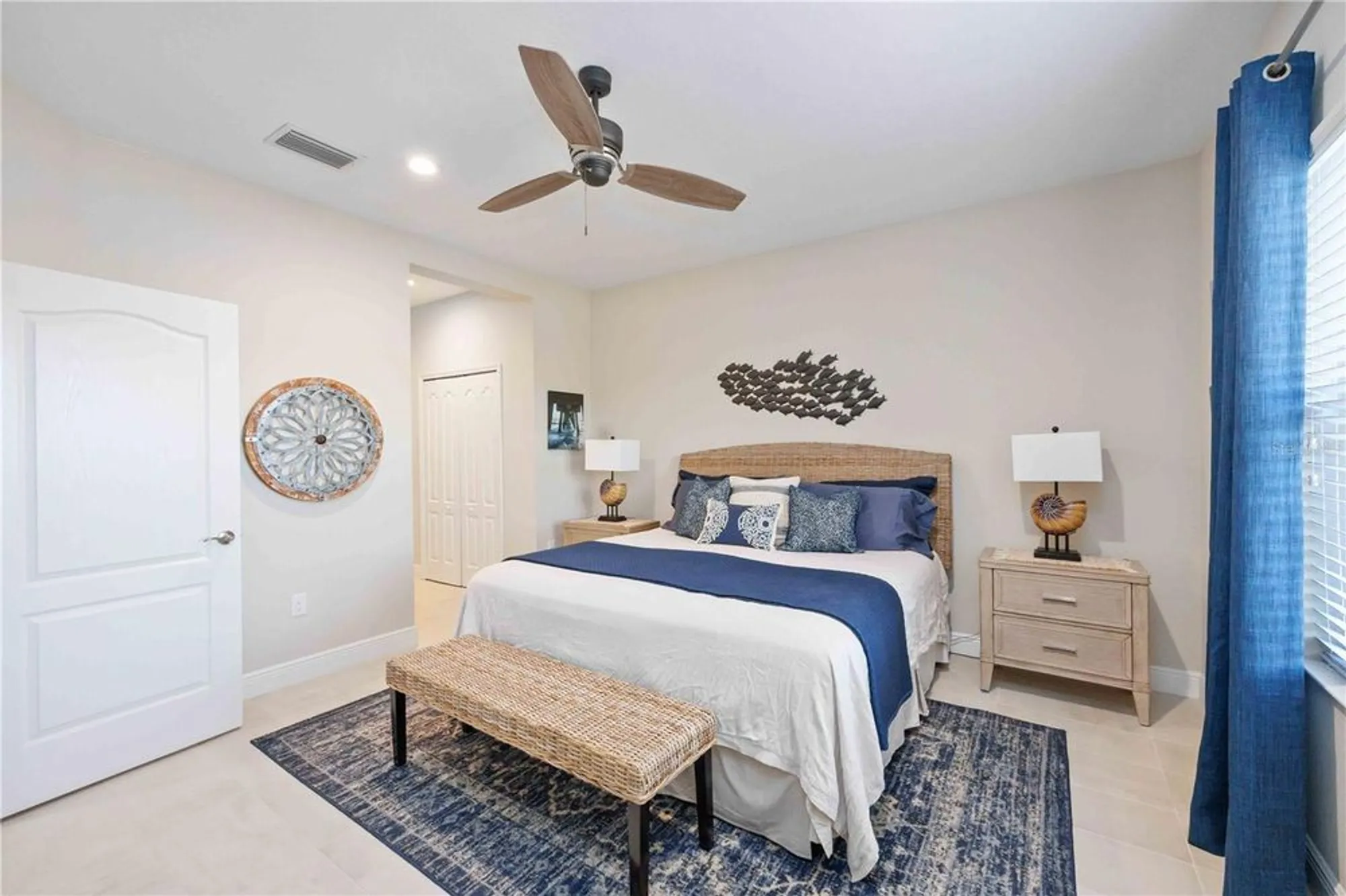 Property Slideshow image 34 of 70 | 21625 avon park ct, Venice, FL, 34293