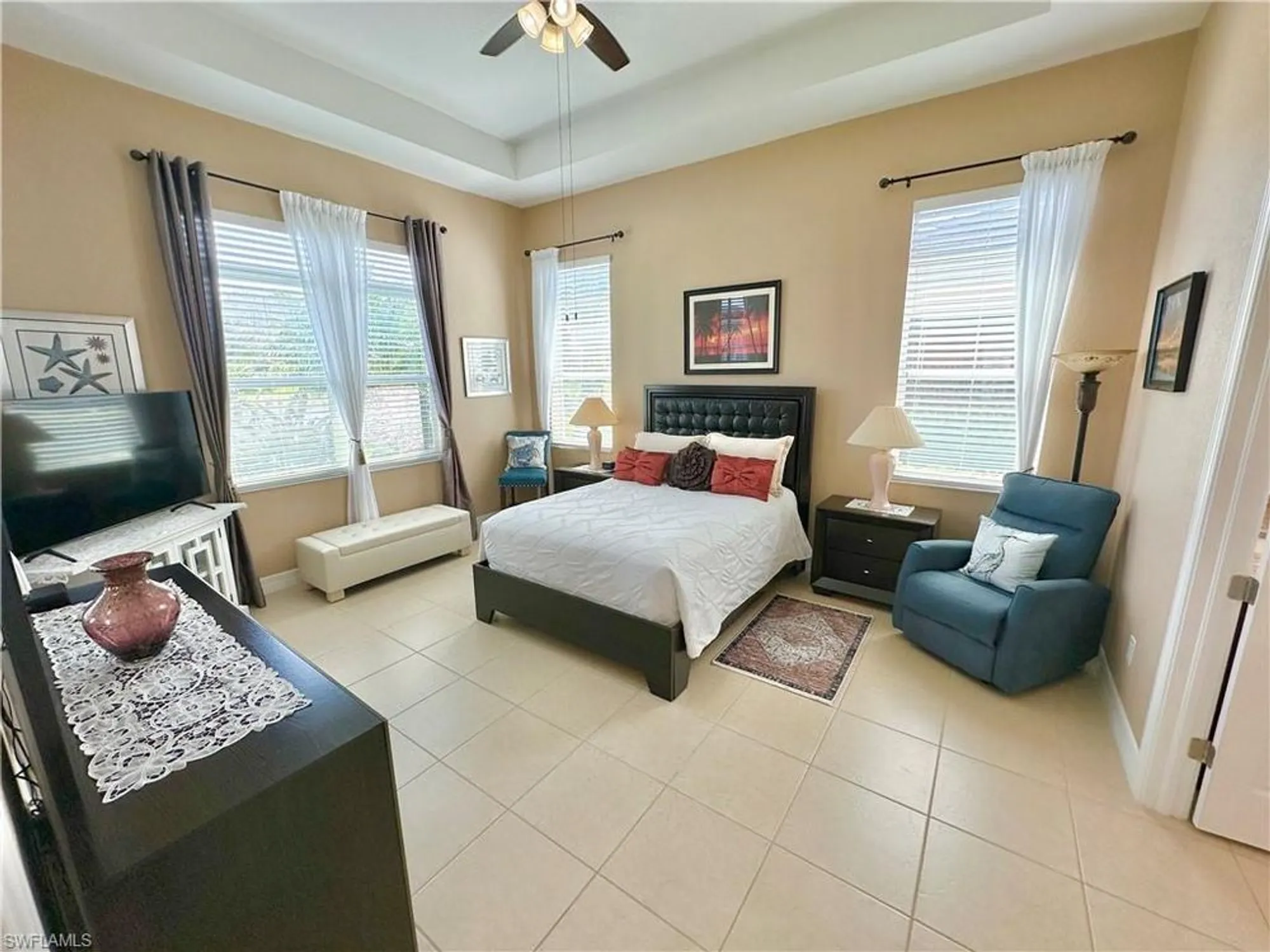 Property Slideshow image 4 of 24 | 2956 willow ridge ct, Fort Myers, FL, 33905