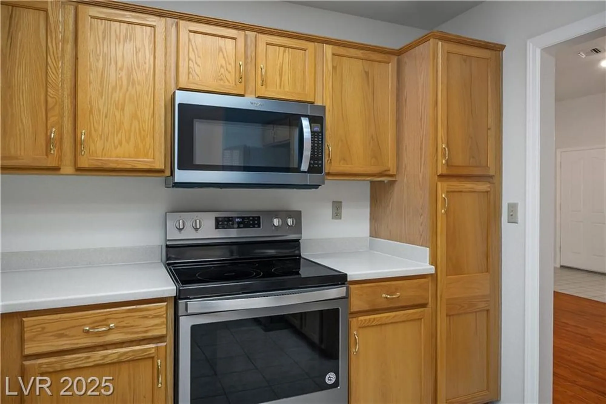 Property Slideshow image 7 of 27 | 2413 totem pole ct, Las Vegas, NV, 89134