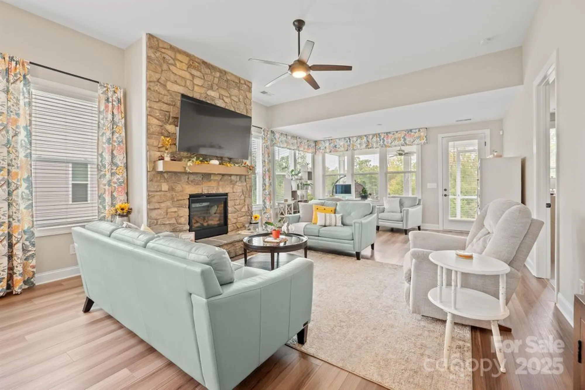 Property Slideshow image 5 of 48 | 8631 profit ln, Charlotte, NC, 28215