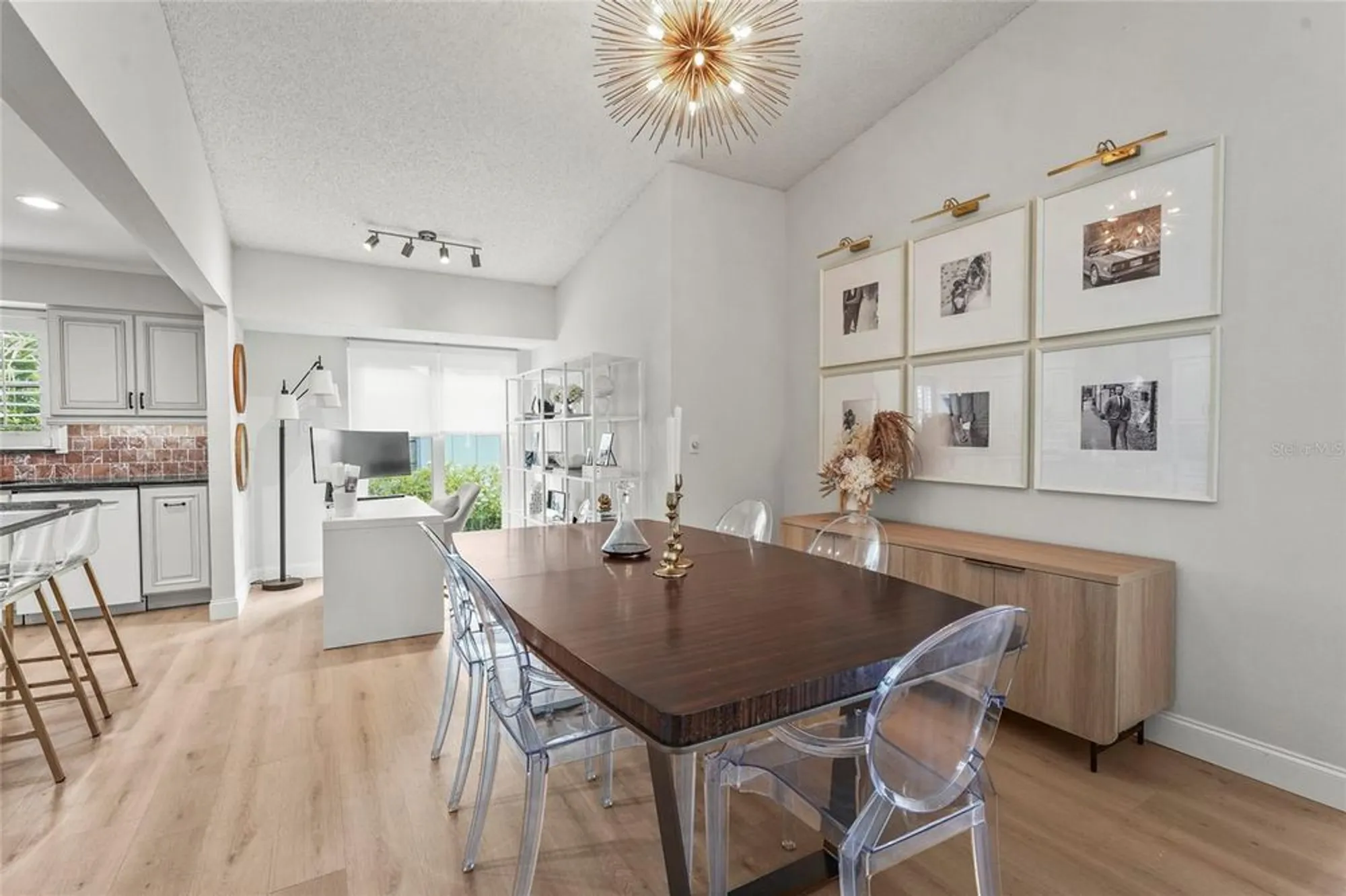 Property Slideshow image 19 of 51 | 7845 pine trace dr, Sarasota, FL, 34243