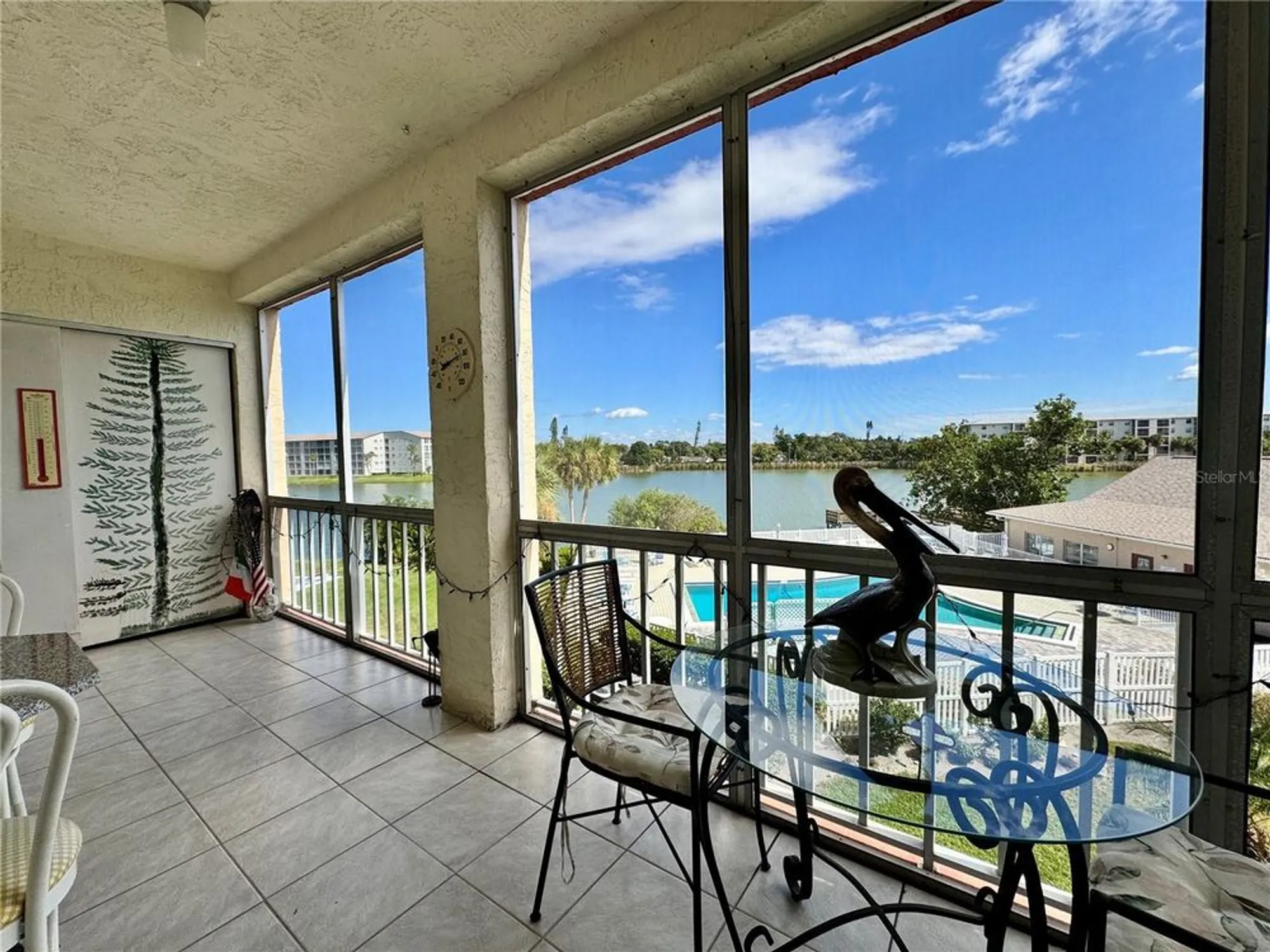 Property Slideshow image 14 of 48 | 3927 lake bayshore dr # f312, Bradenton, FL, 34205