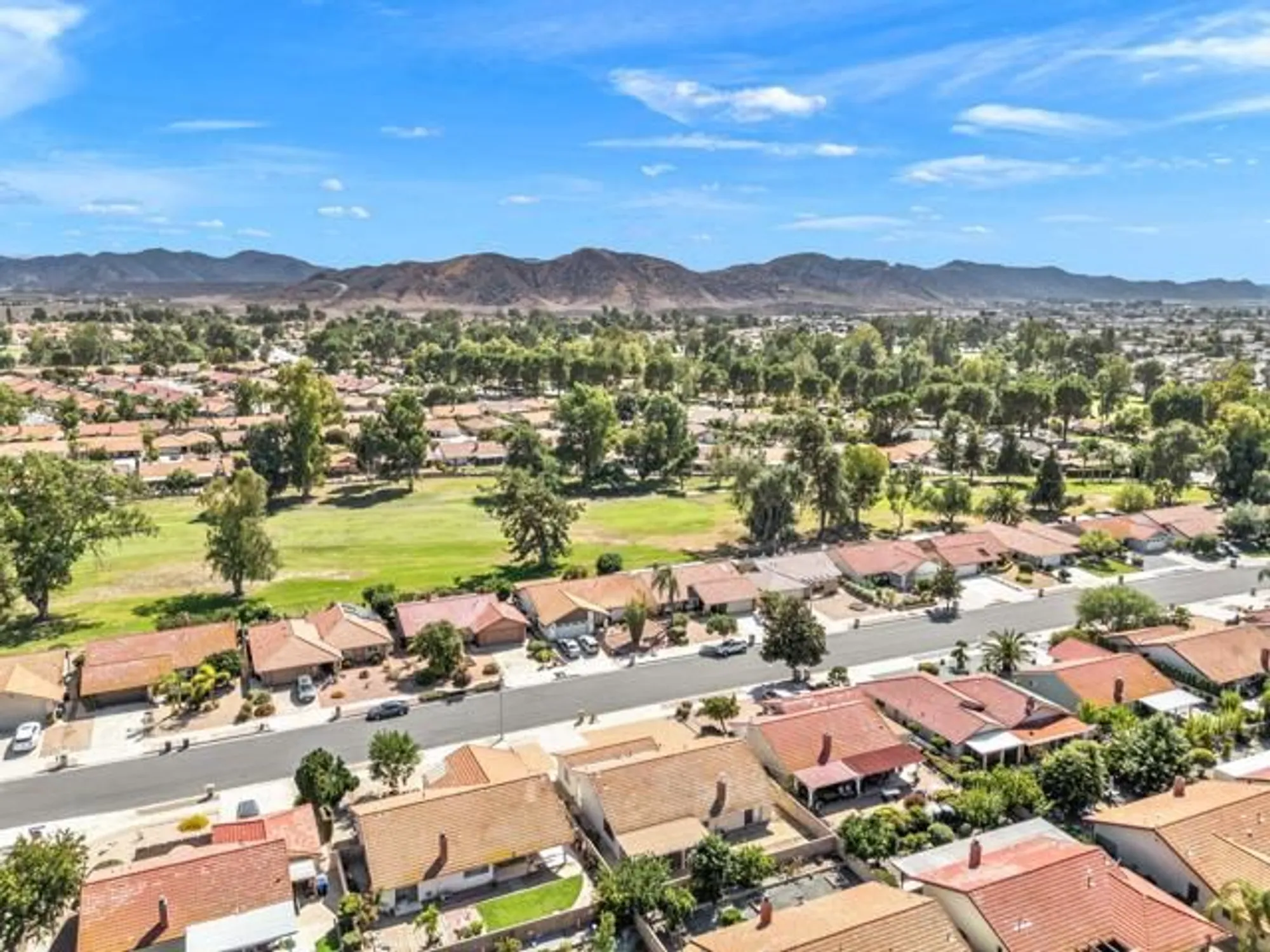 Property Slideshow image 38 of 40 | 2050 silver oak way, Hemet, CA, 92545