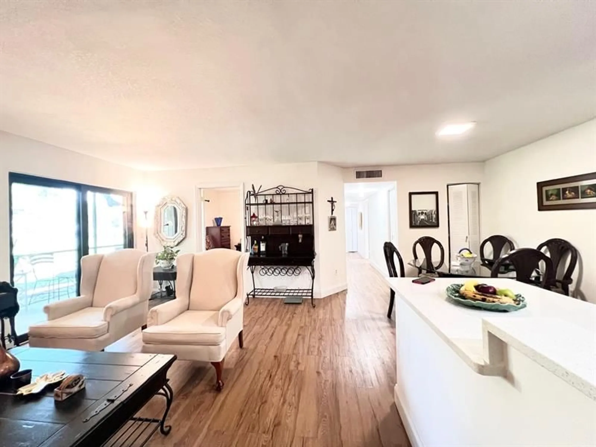 Property Slideshow image 1 of 17 | 9999 n belfort cir # 101, Tamarac, FL, 33321