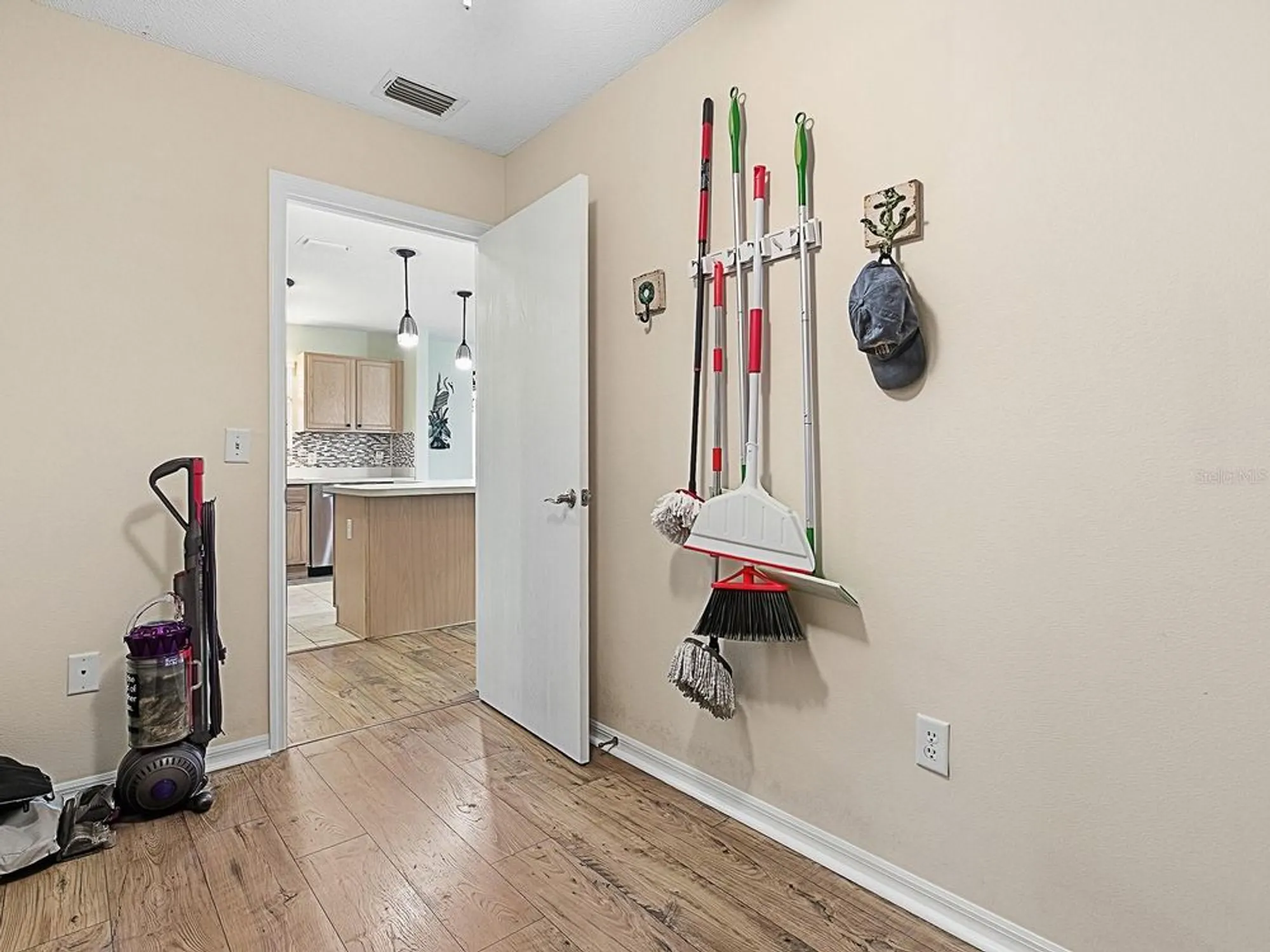 Property Slideshow image 14 of 38 | 16899 se 96th chapelwood cir, The Villages, FL, 32162