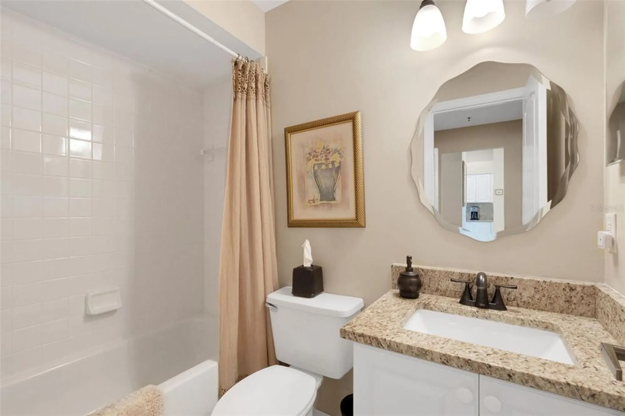 Property Slideshow image 37 of 58 | 6908 drewrys blf 712, Bradenton, FL, 34203