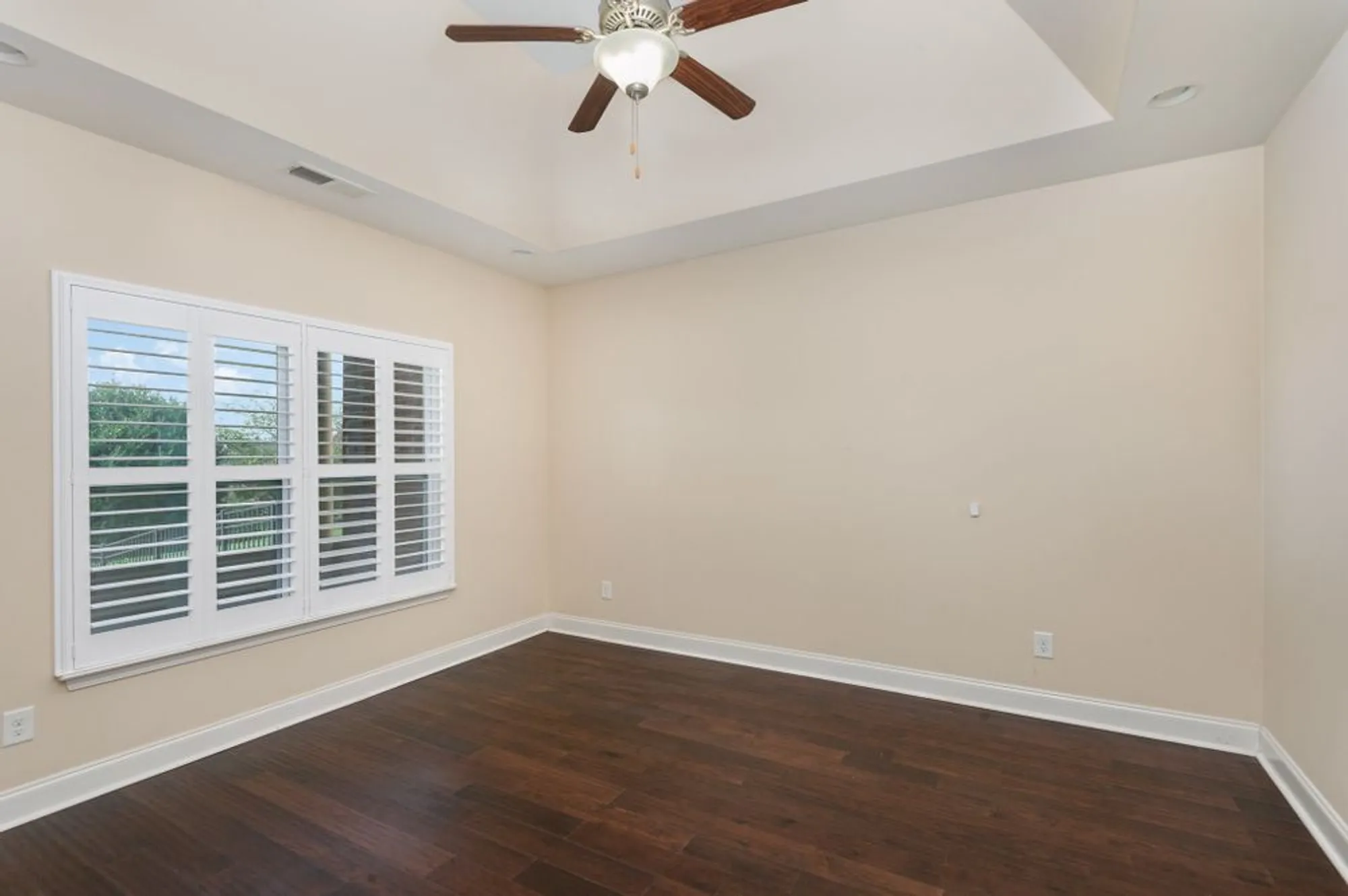 Property Slideshow image 13 of 37 | 445 stonegate dr, Lebanon, TN, 37090