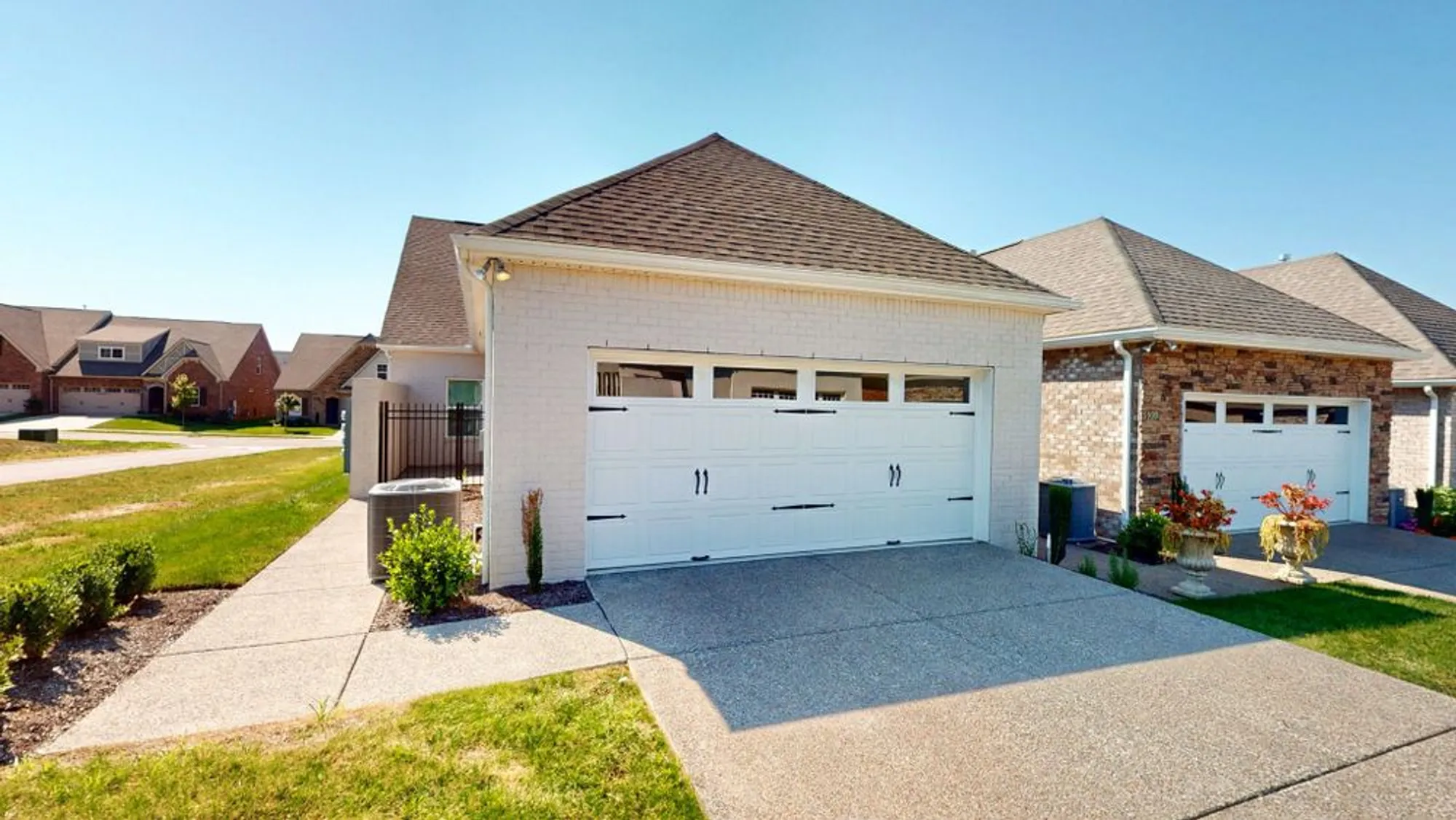 Property Slideshow image 4 of 47 | 1518 cedarbrooke ln, Lebanon, TN, 37090