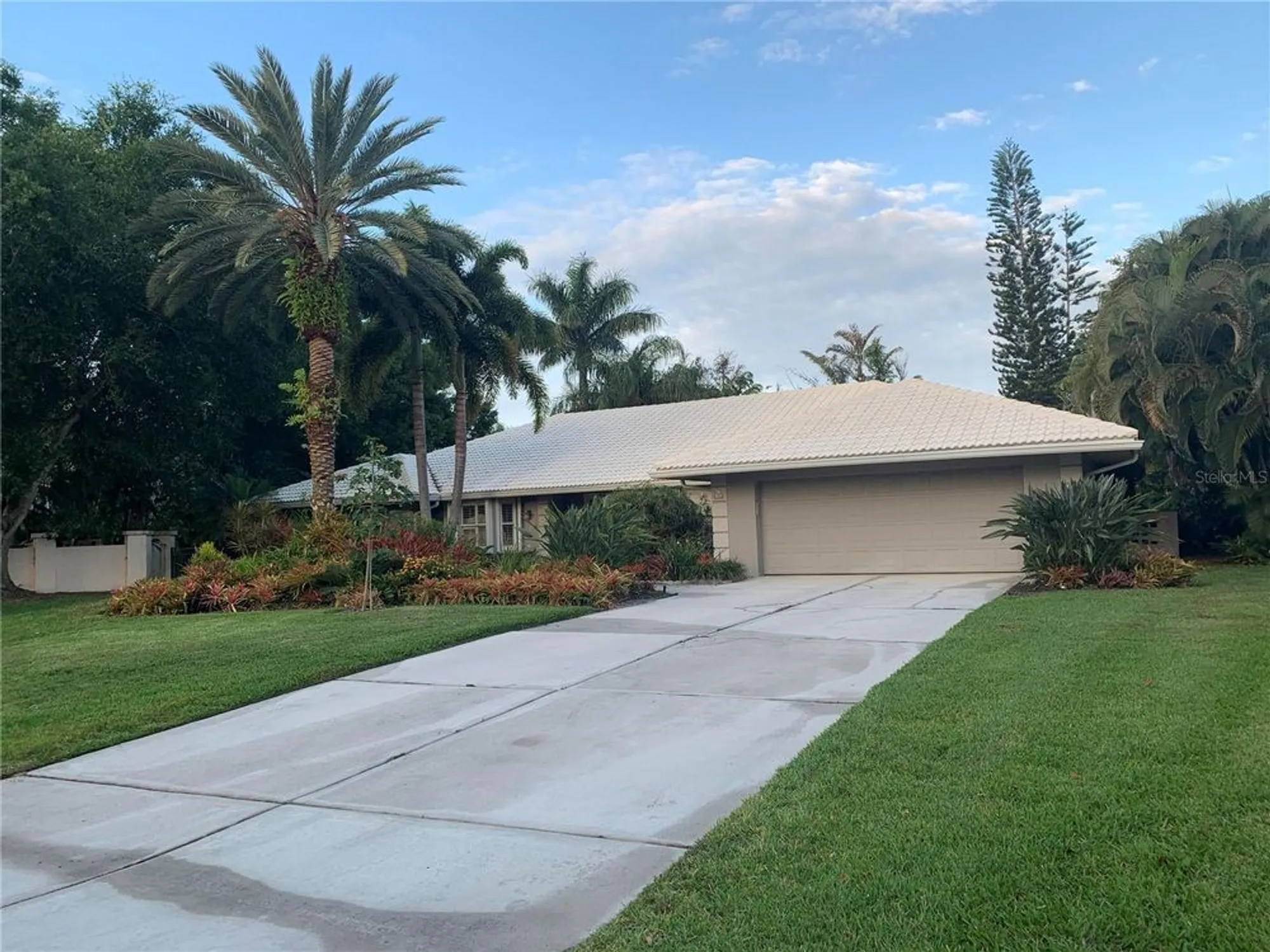 Property Slideshow image 17 of 18 | 4678 pine harrier dr, Sarasota, FL, 34231