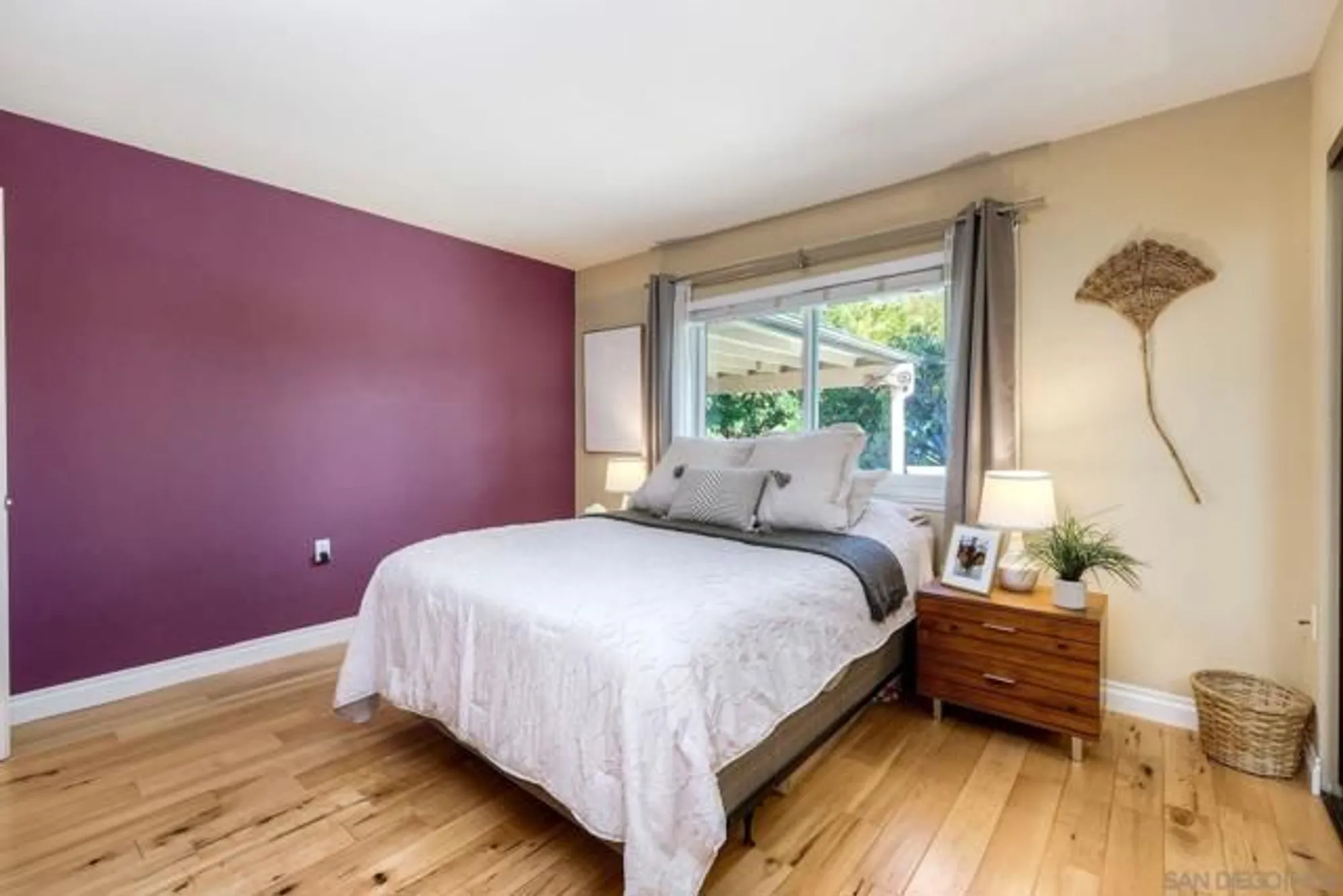 Property Slideshow image 21 of 34 | 12528 niego ln, San Diego, CA, 92128