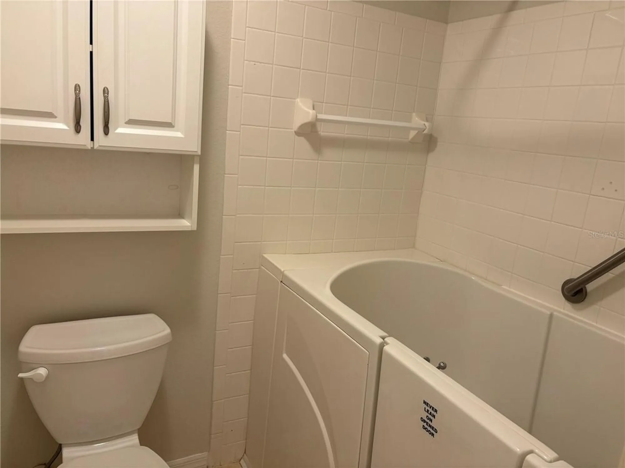 Property Slideshow image 13 of 17 | 1001 otter mill way # 1001, Sun City Center, FL, 33573