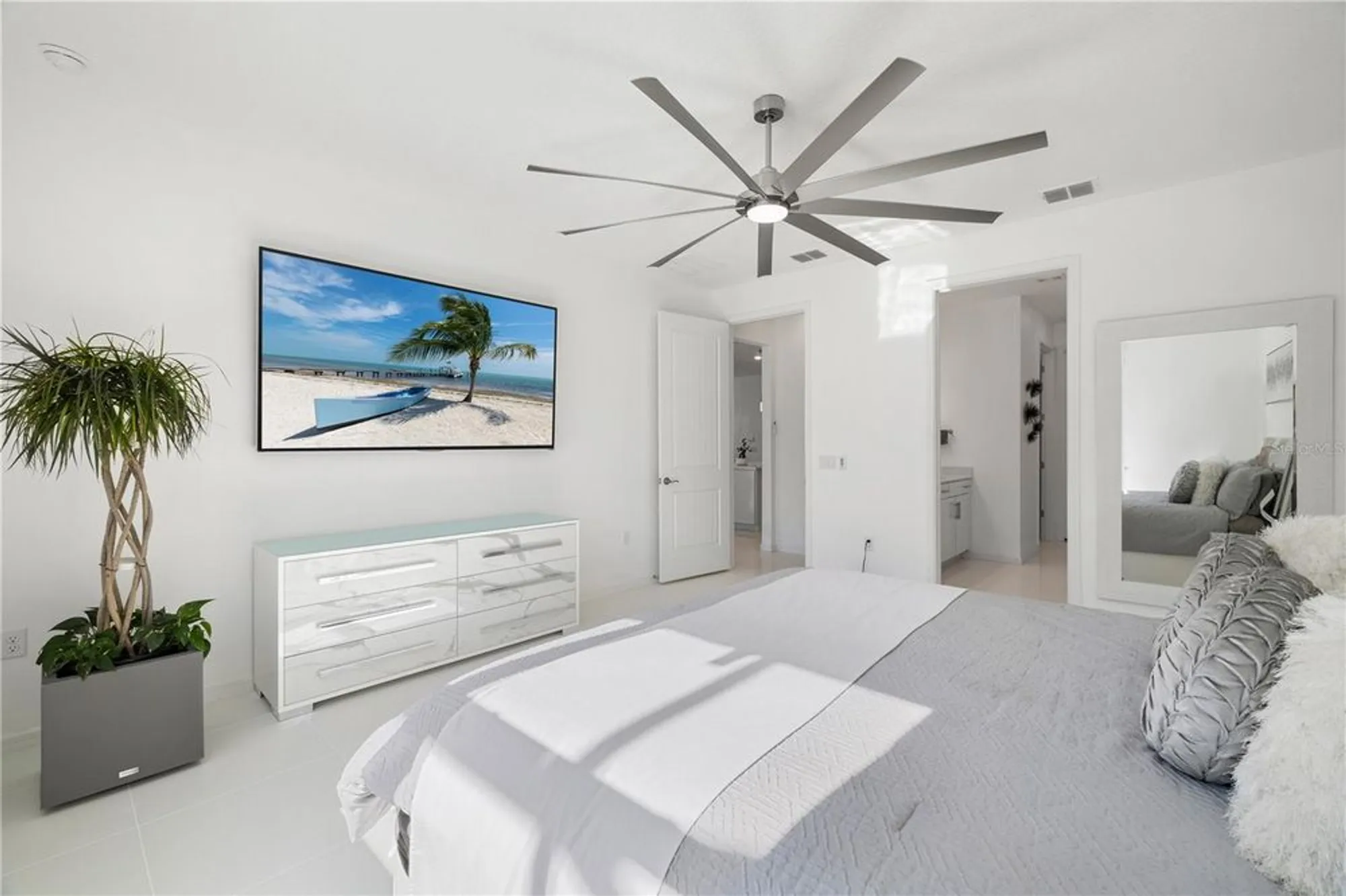 Property Slideshow image 20 of 70 | 15162 canopy cove dr, Winter Garden, FL, 34787