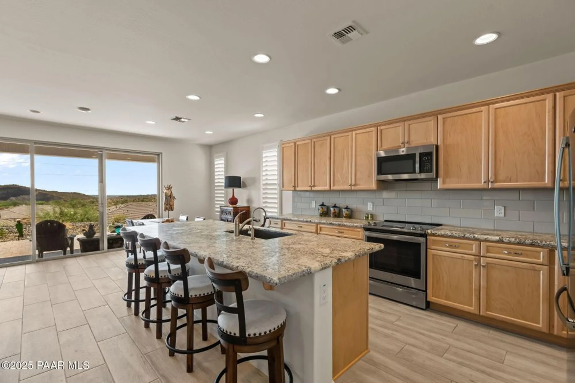 Property Slideshow image 2 of 49 | 4098 prairie schooner rd, Wickenburg, AZ, 85390