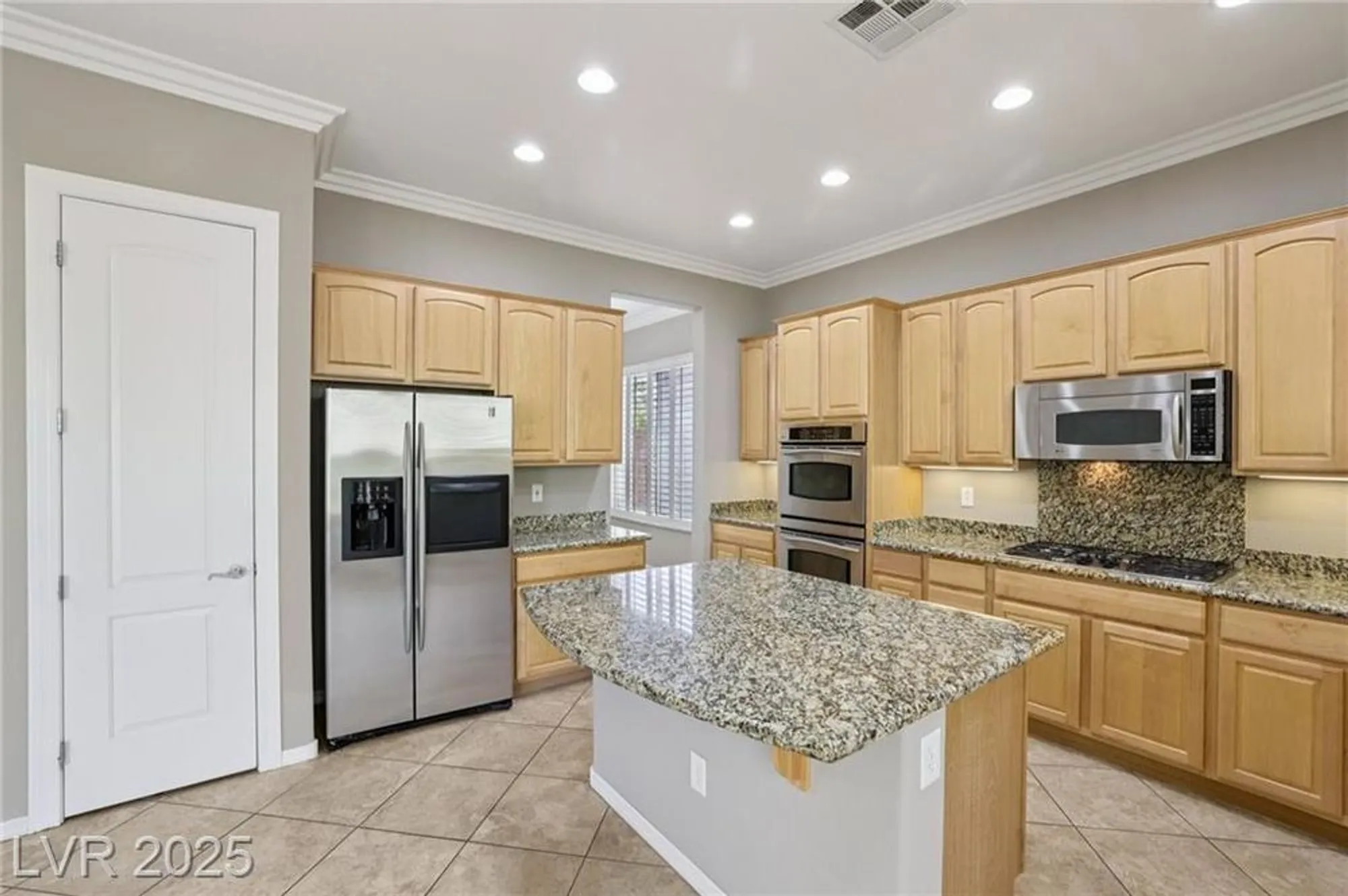 Property Slideshow image 16 of 46 | 2318 shorewood hills ave, Henderson, NV, 89052