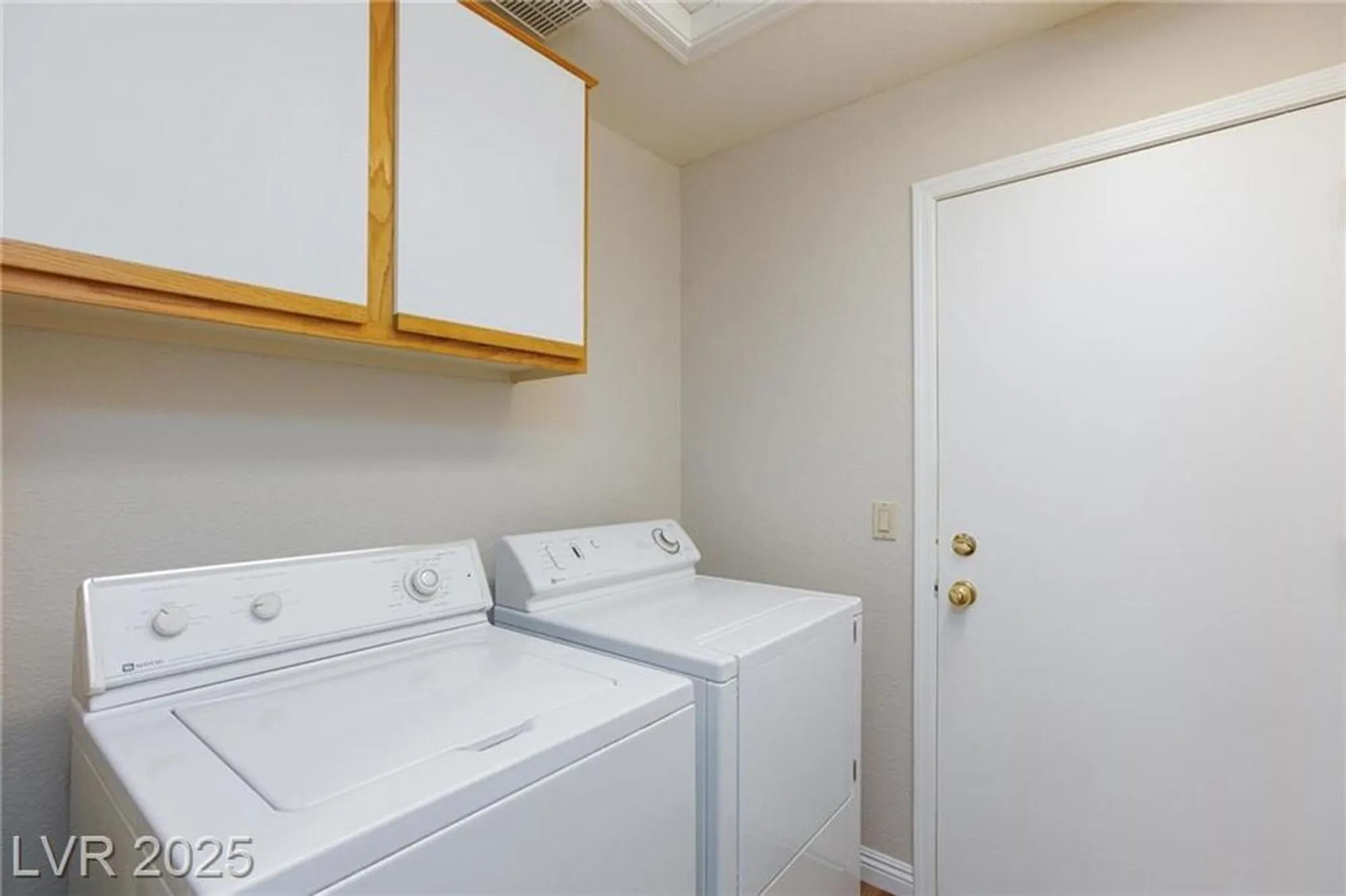 Property Slideshow image 20 of 39 | 8925 litchfield ave, Las Vegas, NV, 89134