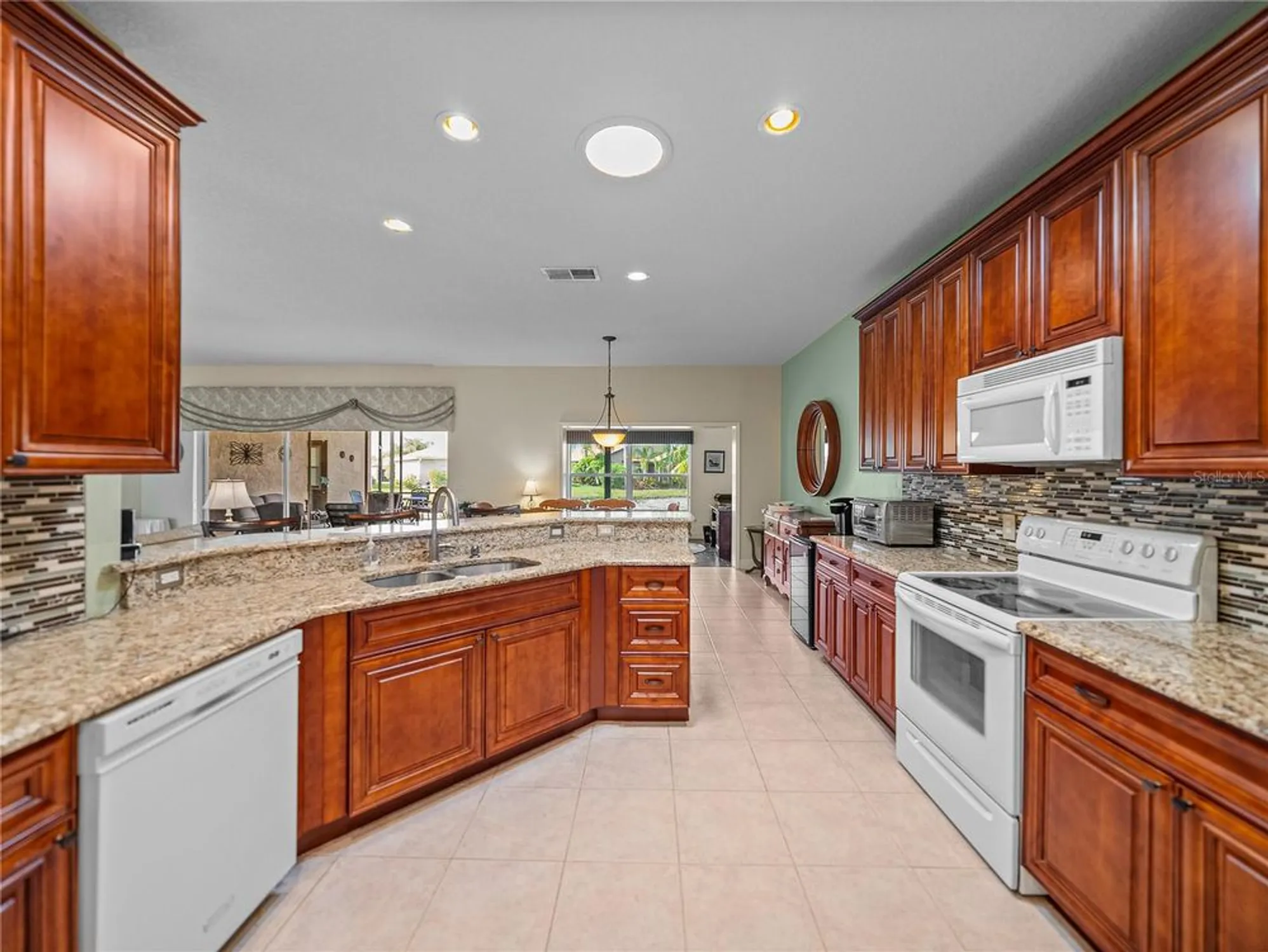 Property Slideshow image 31 of 100 | 4327 gullane dr, Lake Wales, FL, 33859