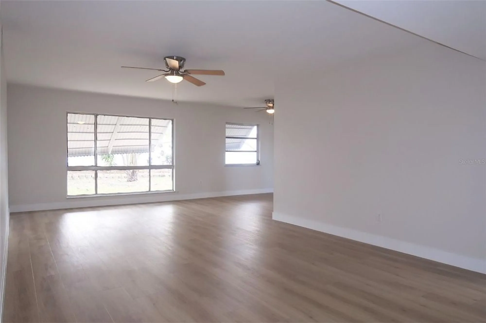 Property Slideshow image 15 of 30 | 806 oakmont ave, Sun City Center, FL, 33573