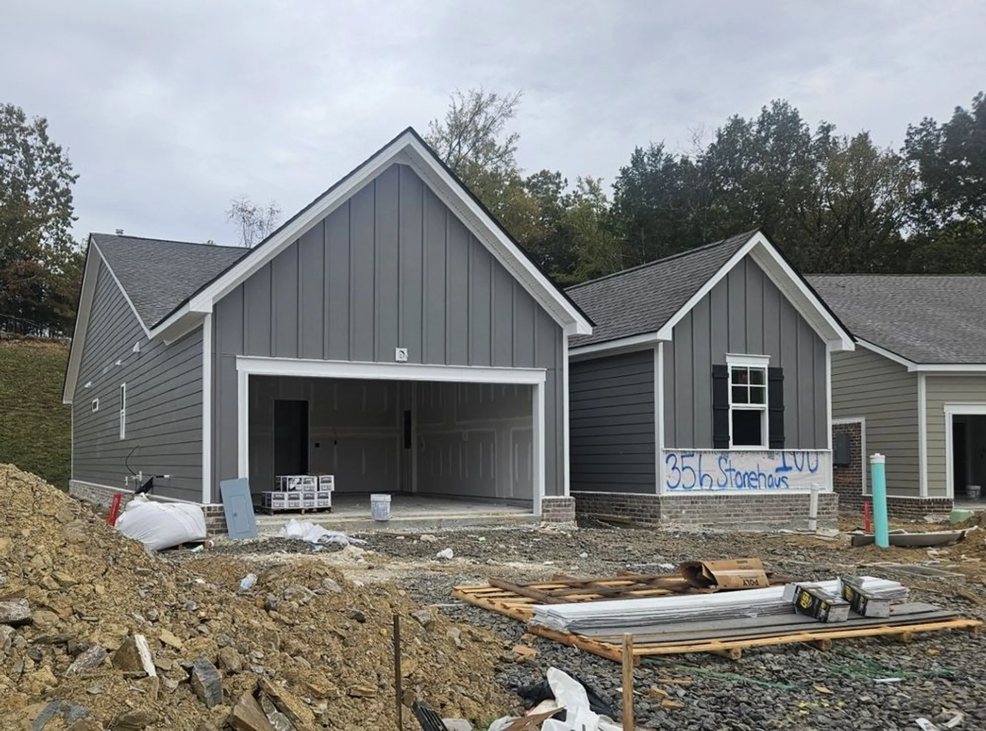 Property Slideshow image 2 of 31 | 356 stonehaus cir, Antioch, TN, 37013