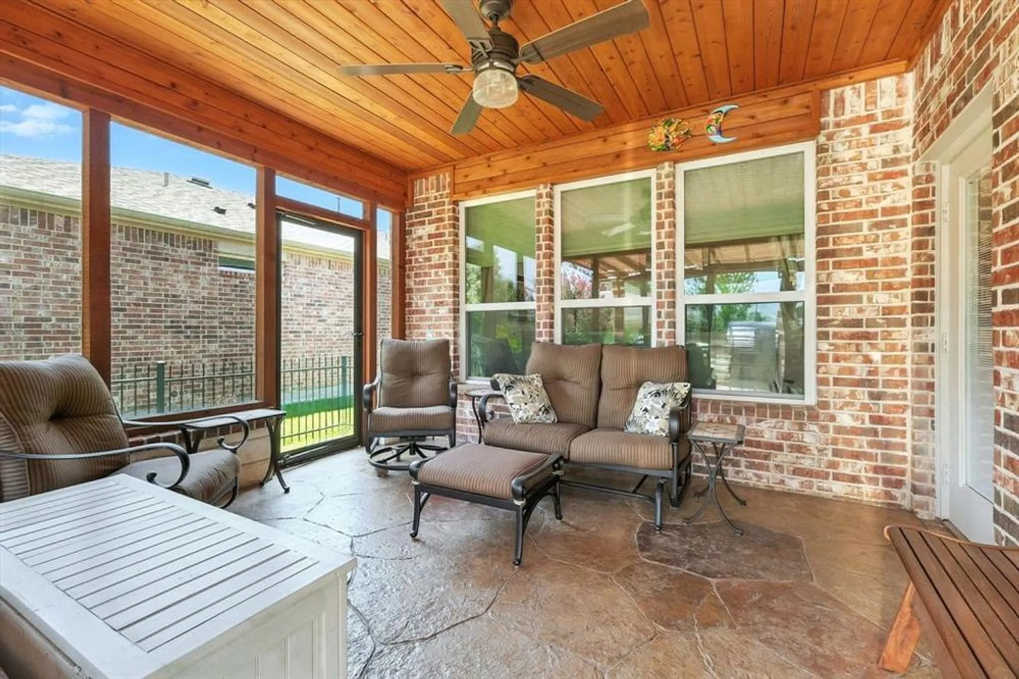 Property Slideshow image 24 of 40 | 2528 oyster bay dr, Frisco, TX, 75036