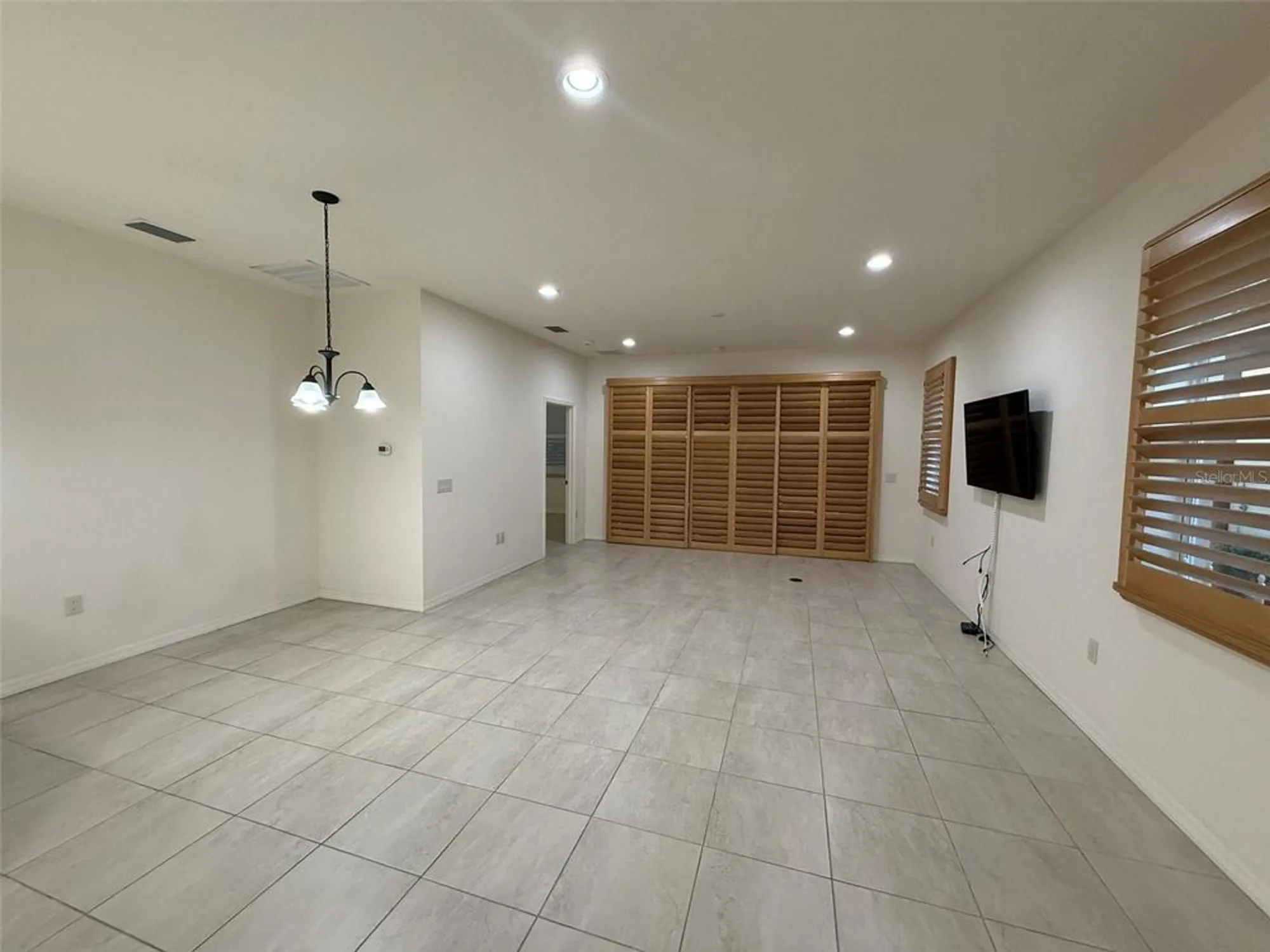 Property Slideshow image 7 of 32 | 1579 vienna square dr, Winter Haven, FL, 33884