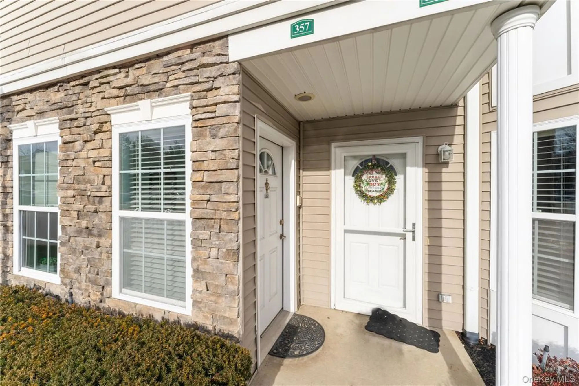 Property Slideshow image 33 of 34 | 357 spring dr, East Meadow, NY, 11554