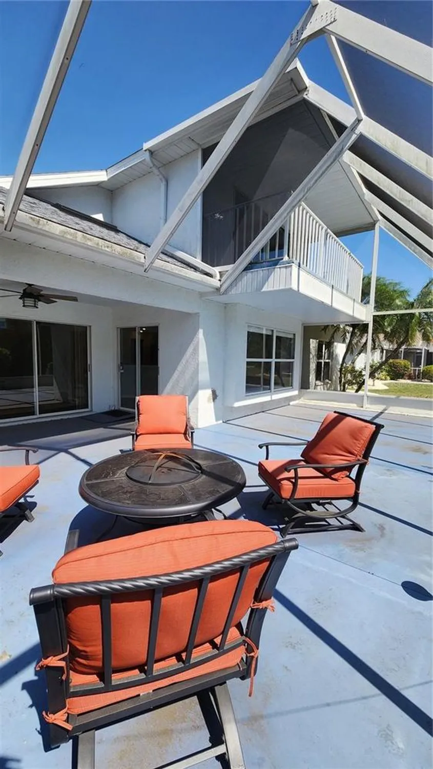 Property Slideshow image 43 of 60 | 2113 e del webb blvd, Sun City Center, FL, 33573